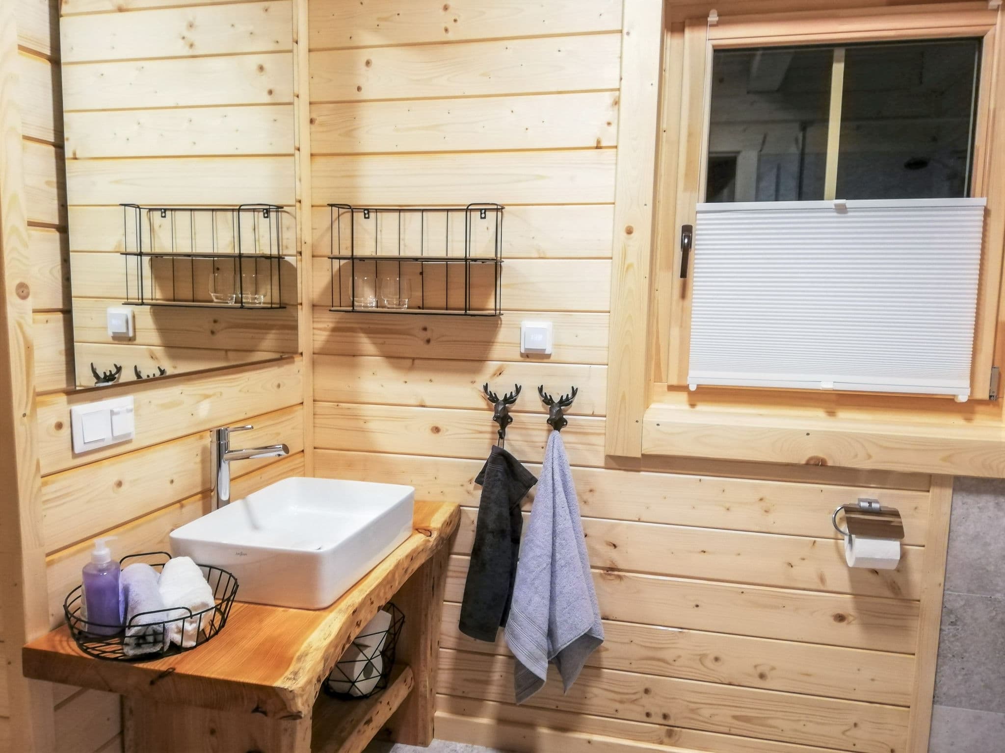 Bathroom / Wellness