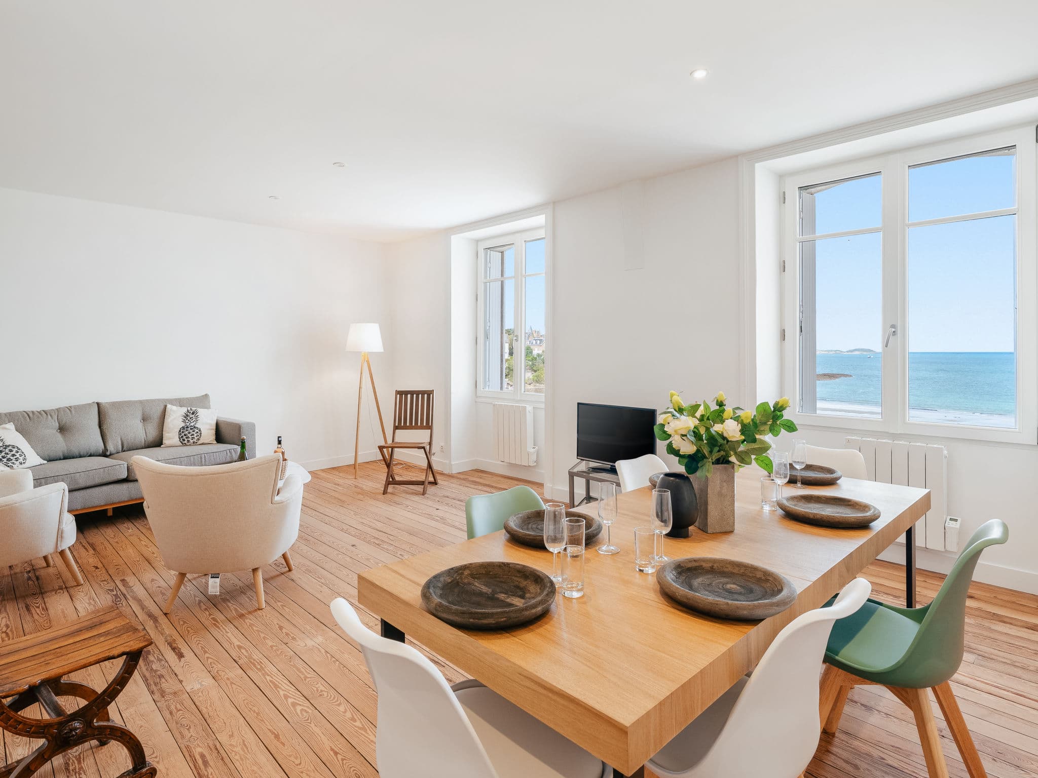 Kitchen / Dining Room