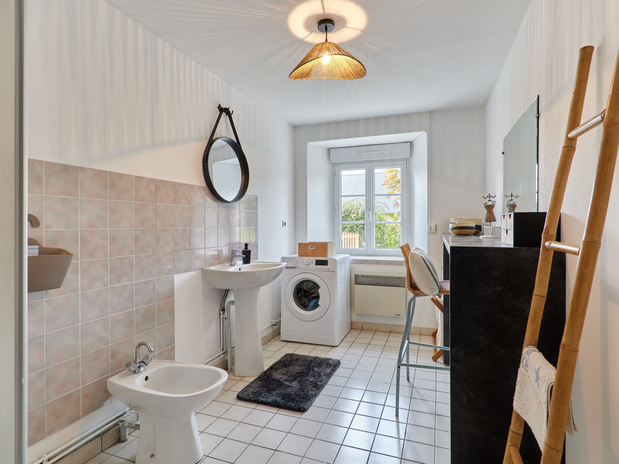 Bathroom / Wellness