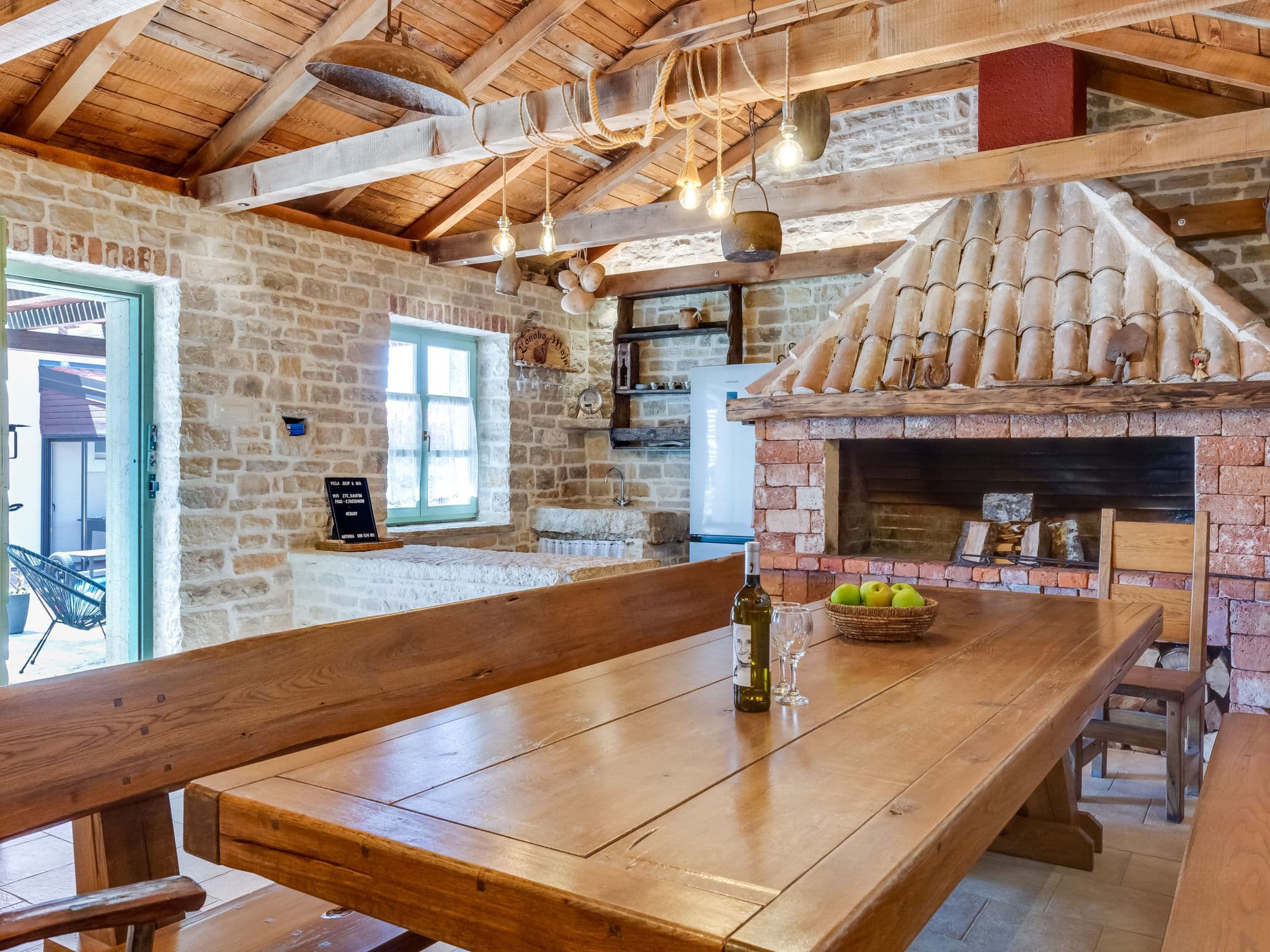 Kitchen / Dining Room