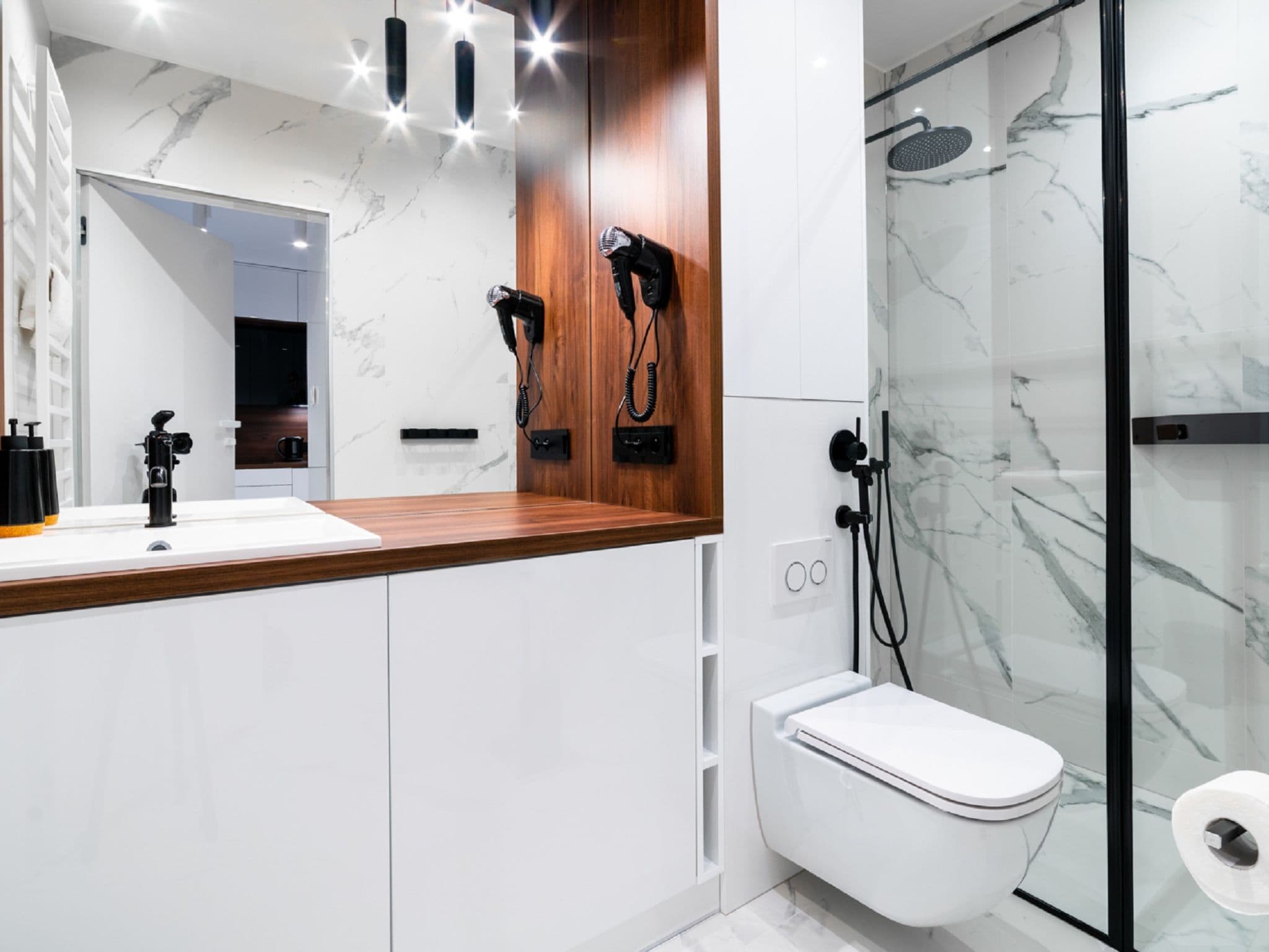 Bathroom / Wellness