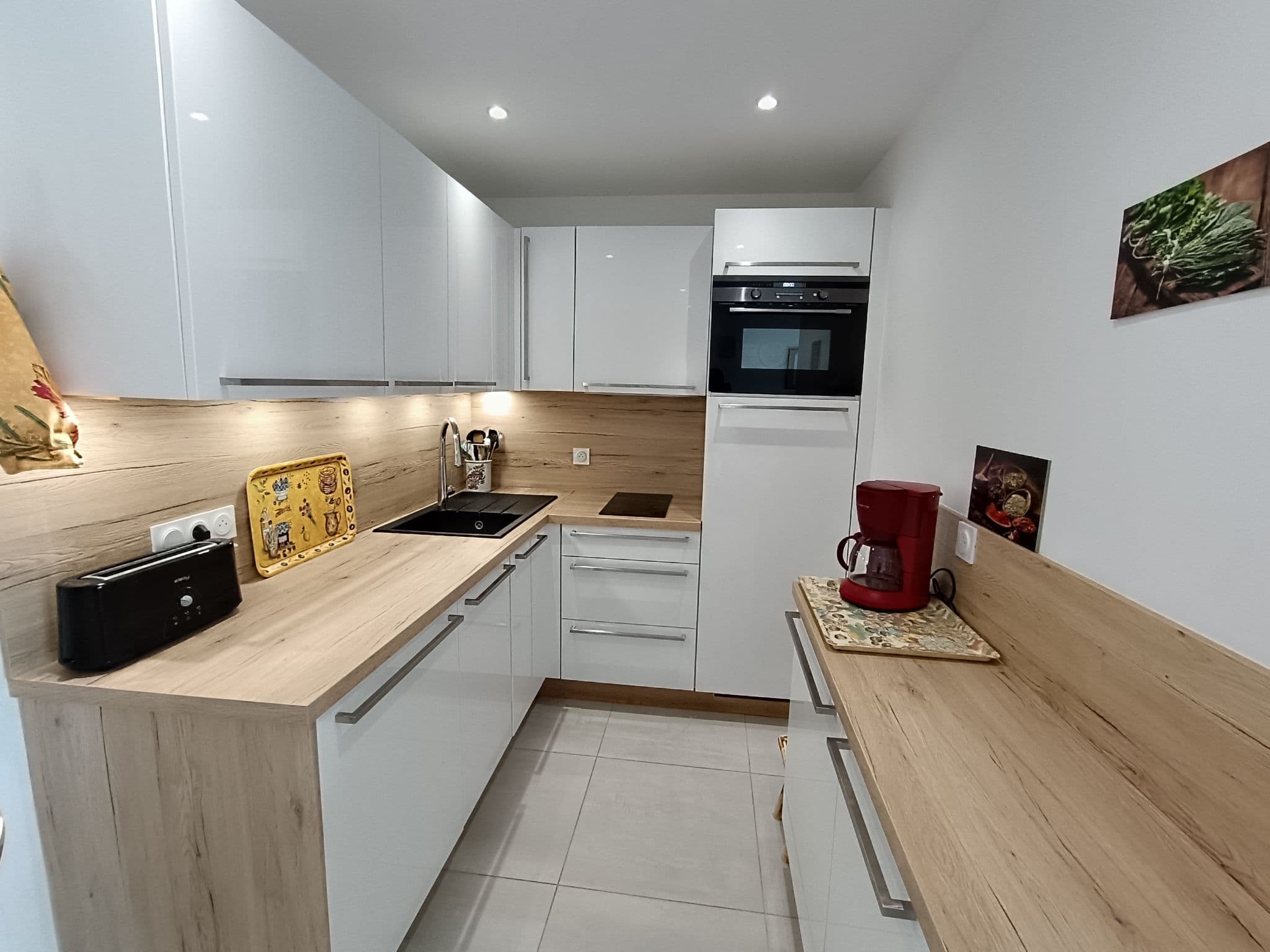 Kitchen / Dining Room