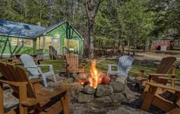 Lovewell Lodge | Cozy Cabin w/ Firepit and Kayaks