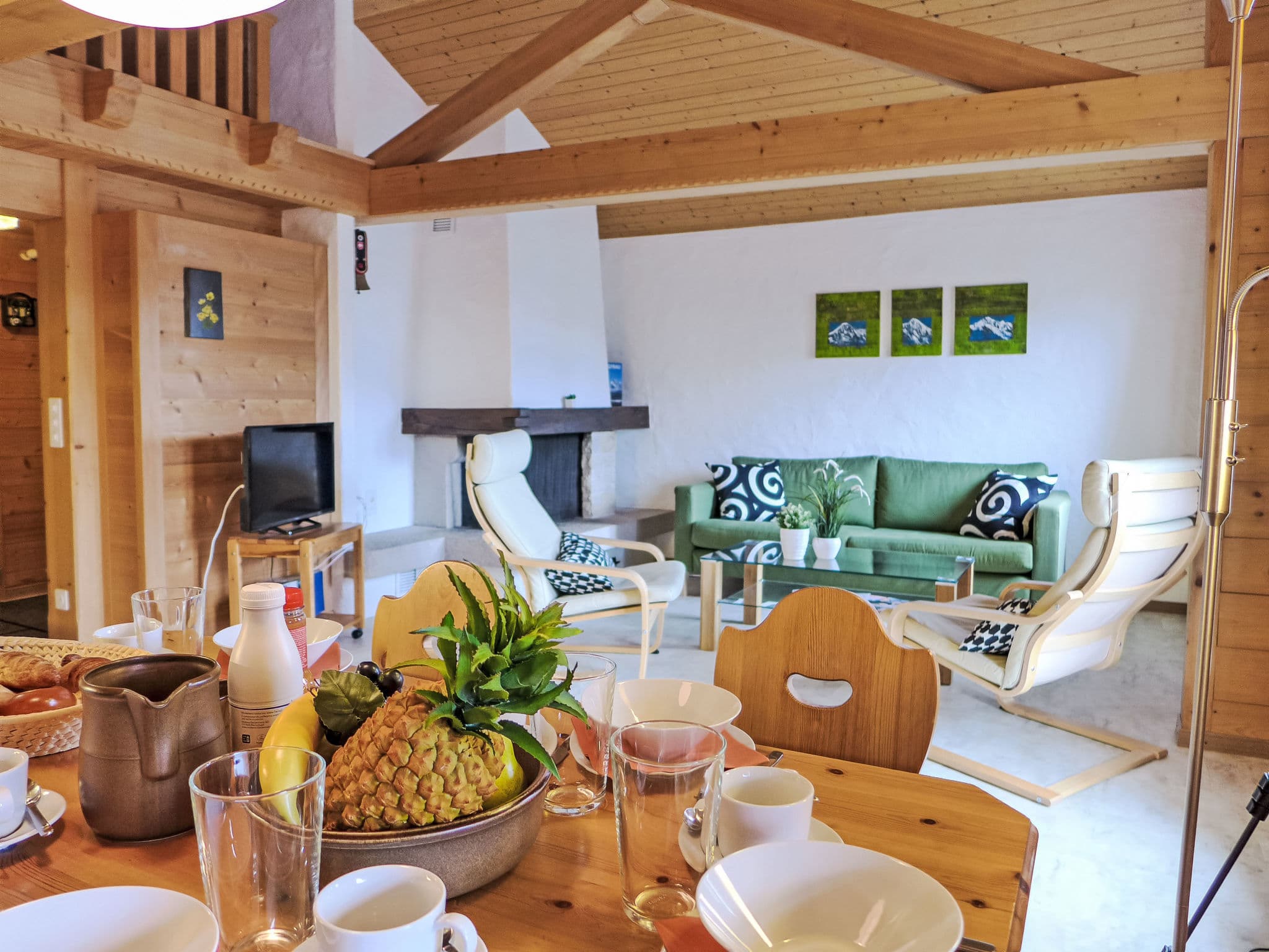 Kitchen / Dining Room