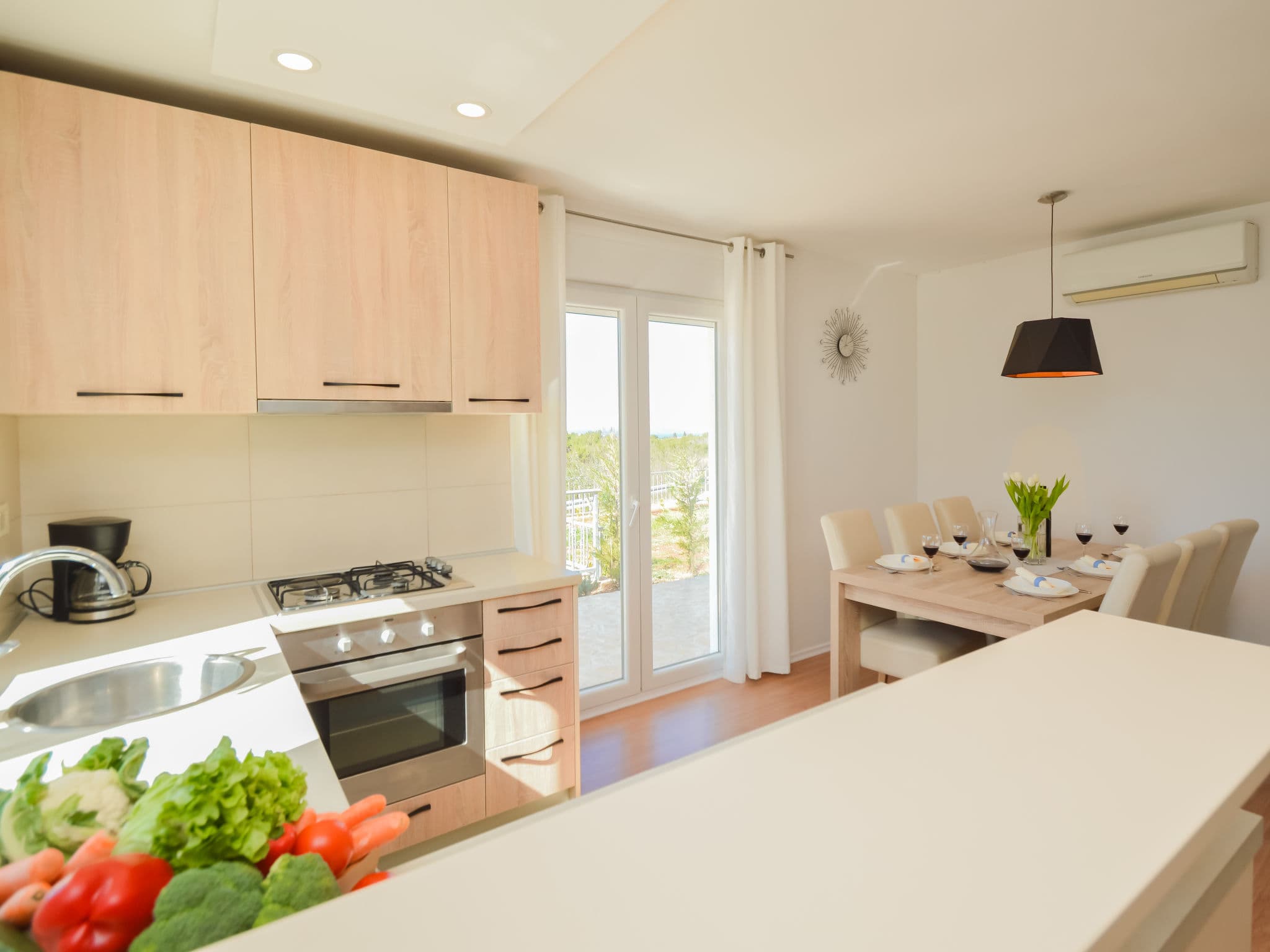 Kitchen / Dining Room