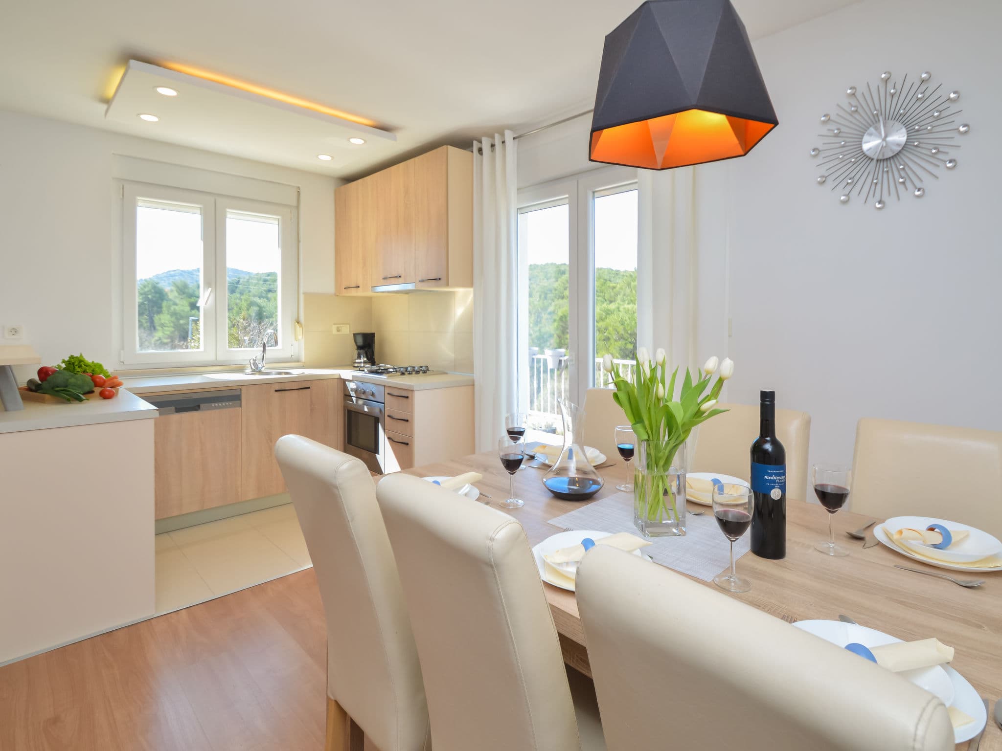 Kitchen / Dining Room
