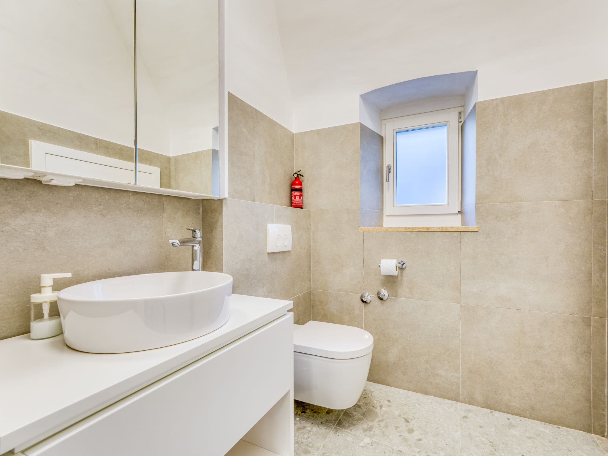 Bathroom / Wellness