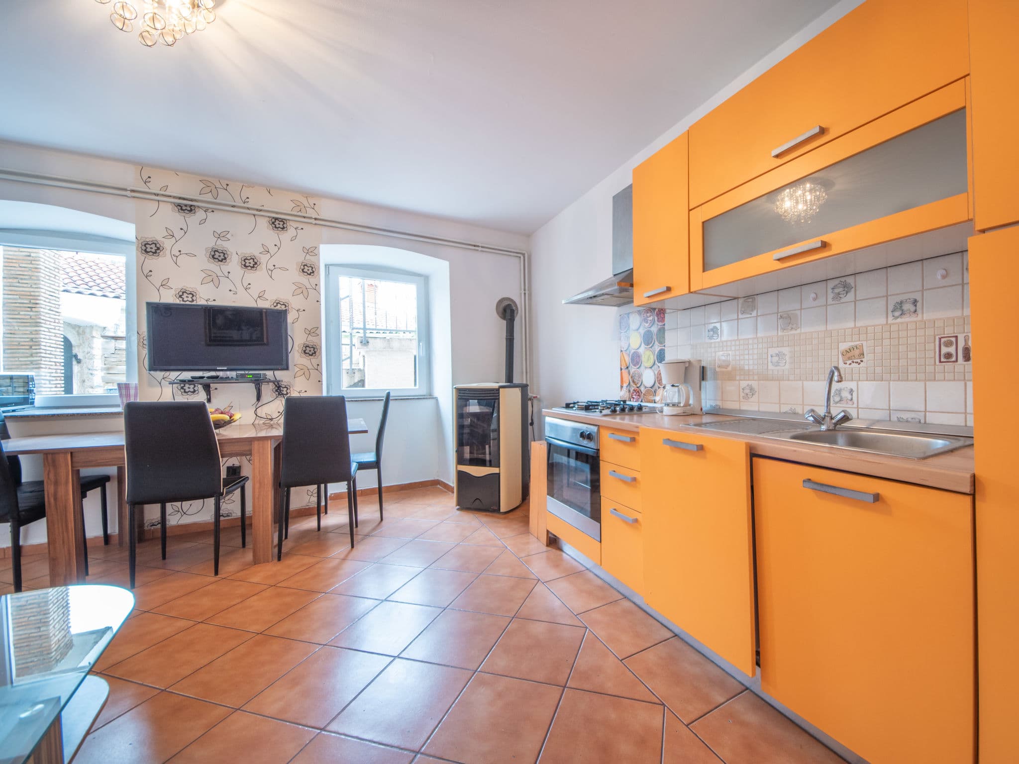 Kitchen / Dining Room