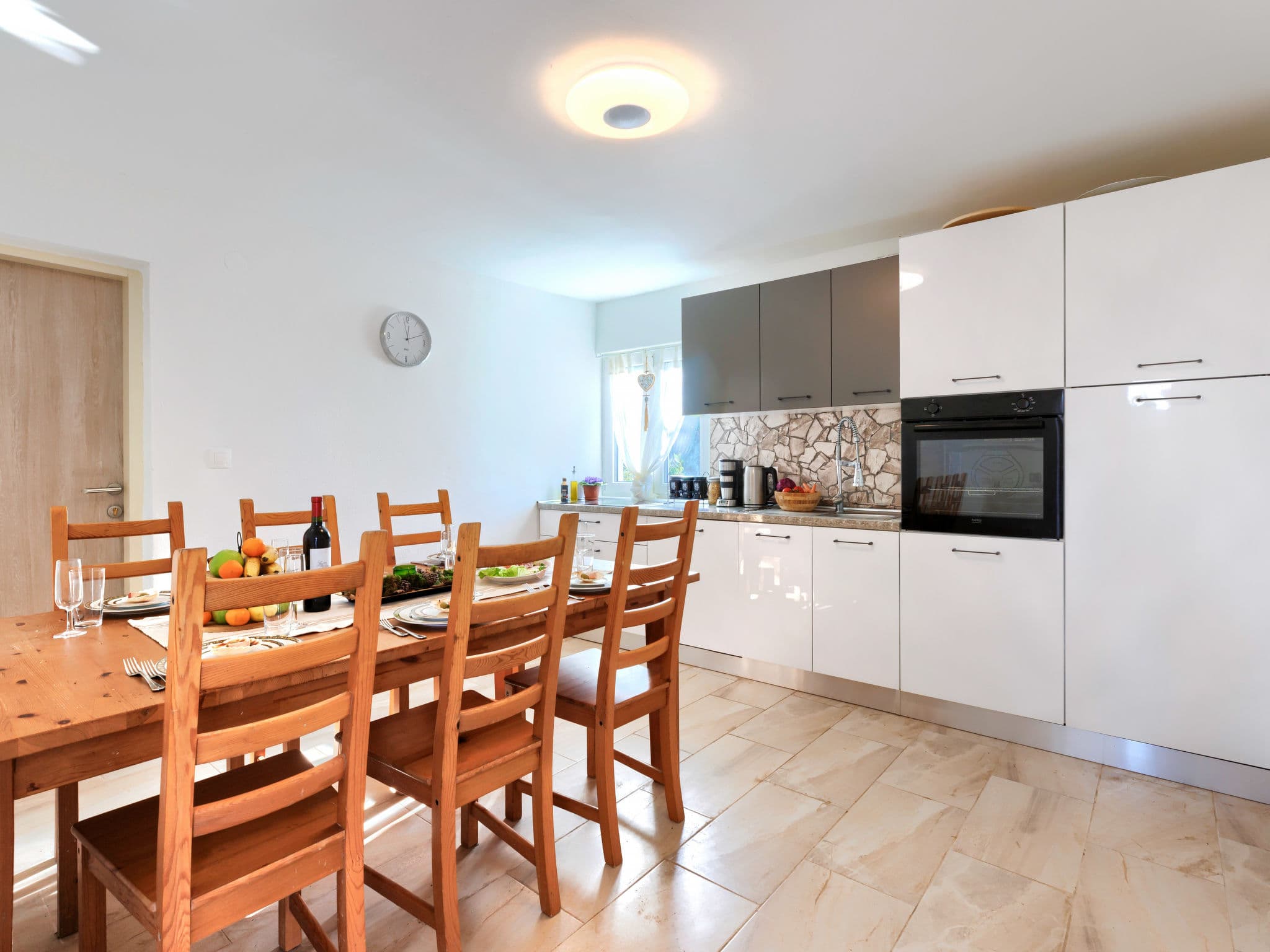 Kitchen / Dining Room