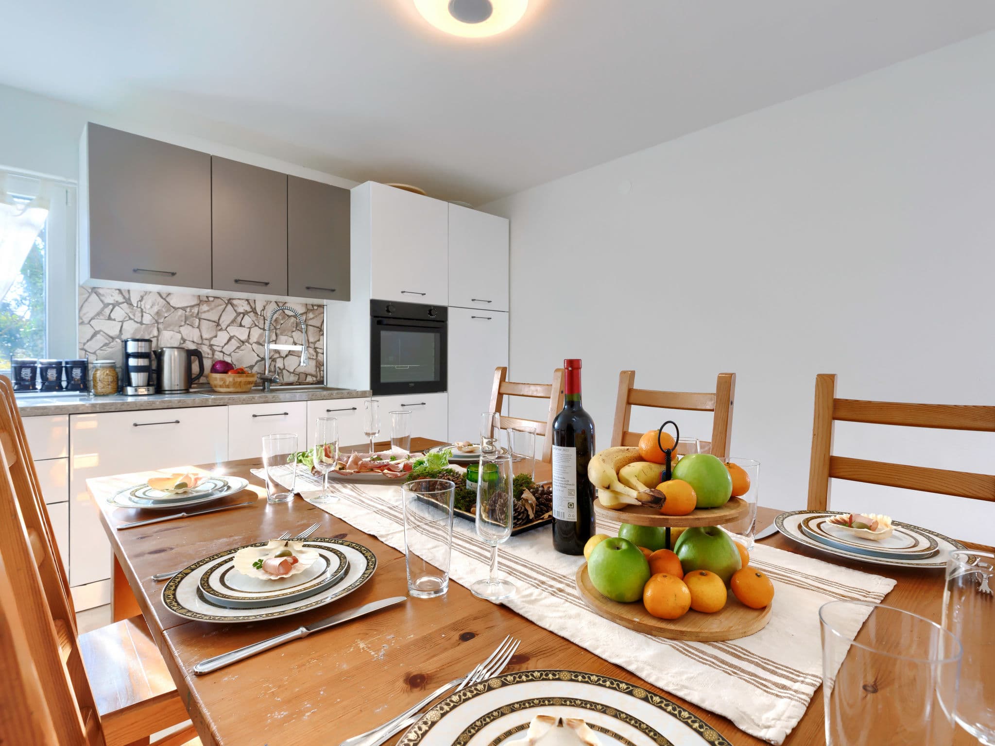 Kitchen / Dining Room