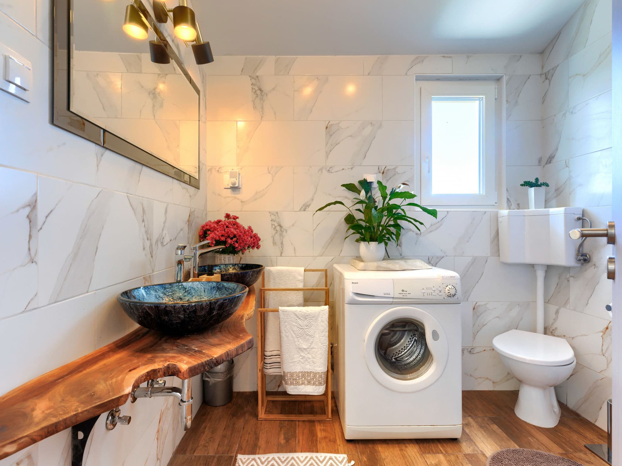 Bathroom / Wellness