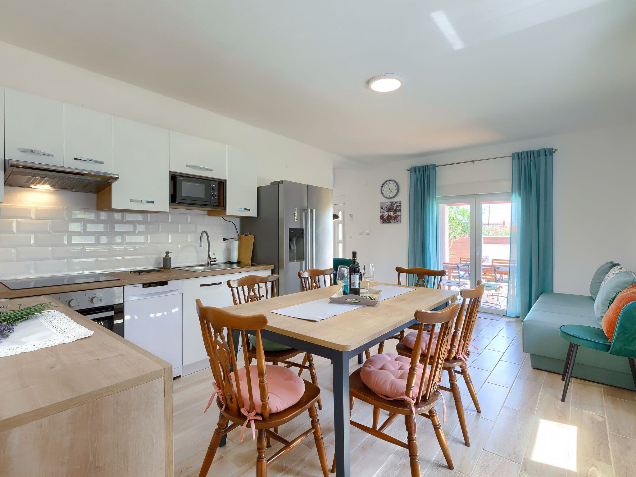 Kitchen / Dining Room