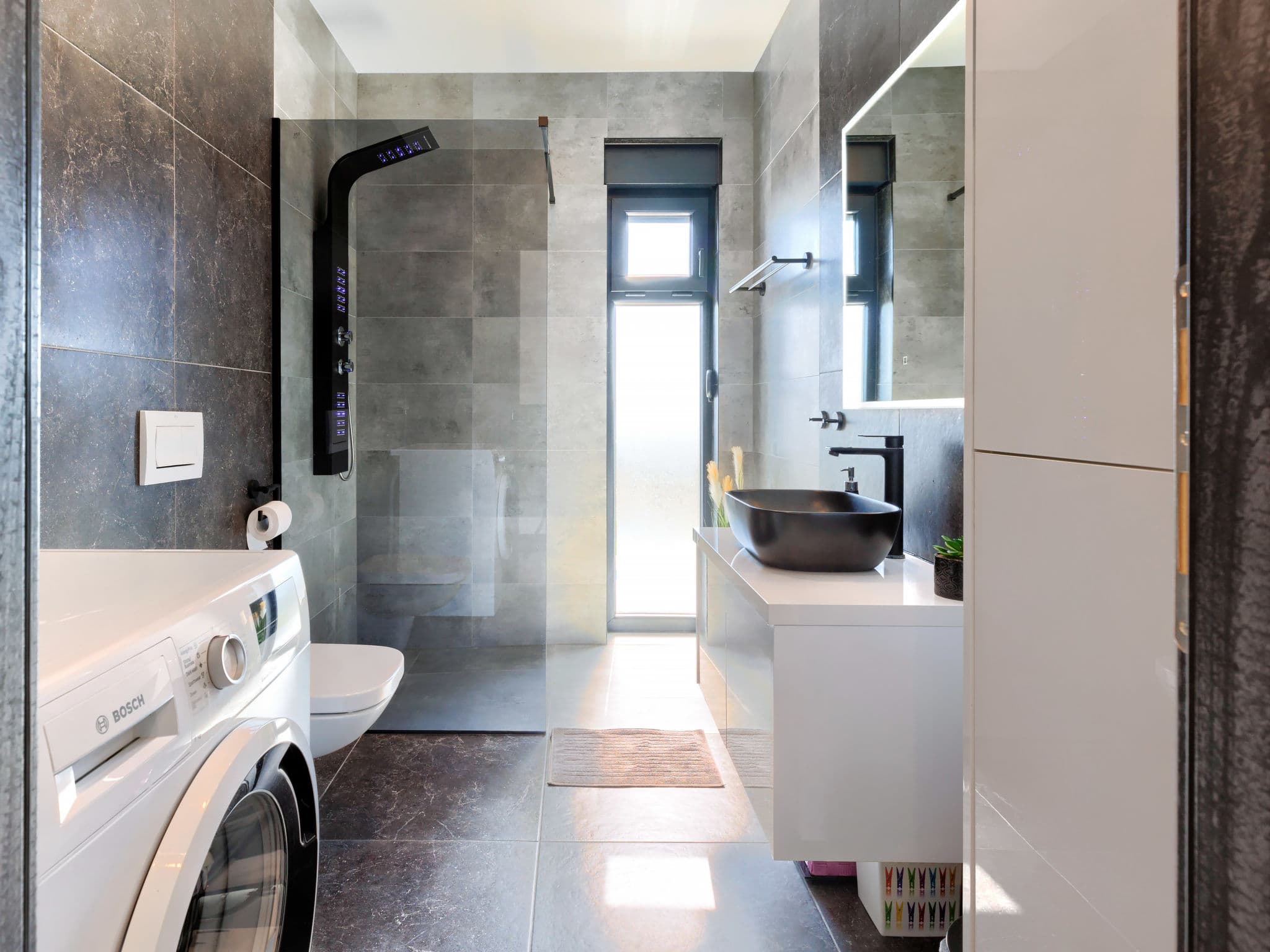 Bathroom / Wellness