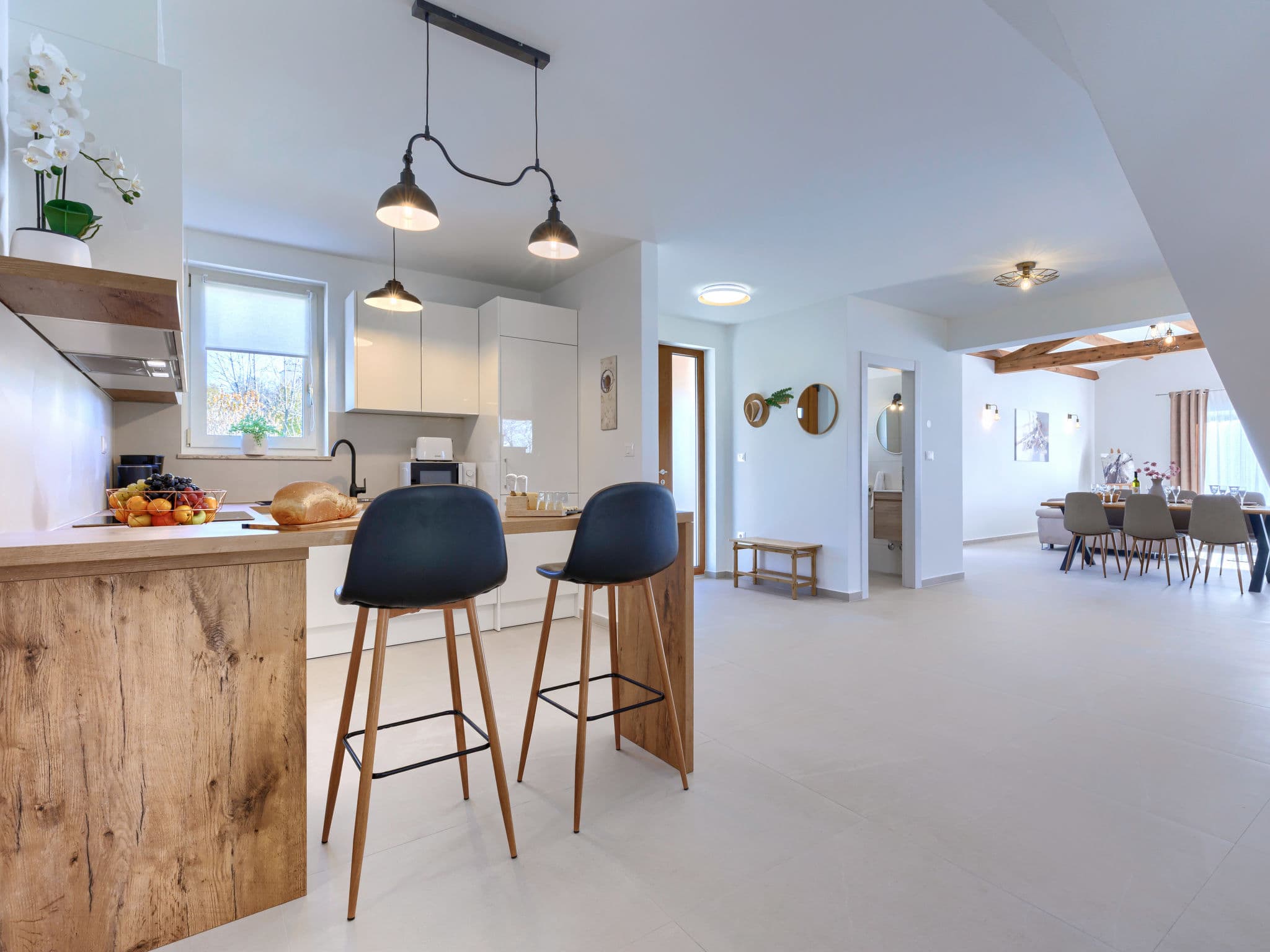 Kitchen / Dining Room