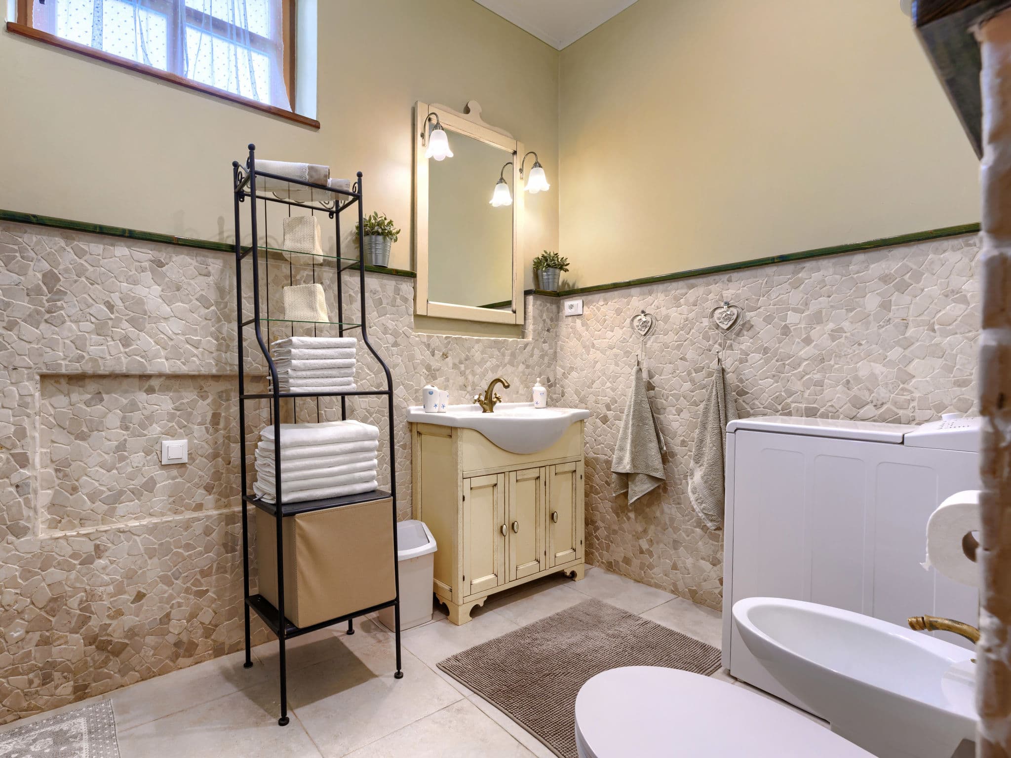 Bathroom / Wellness