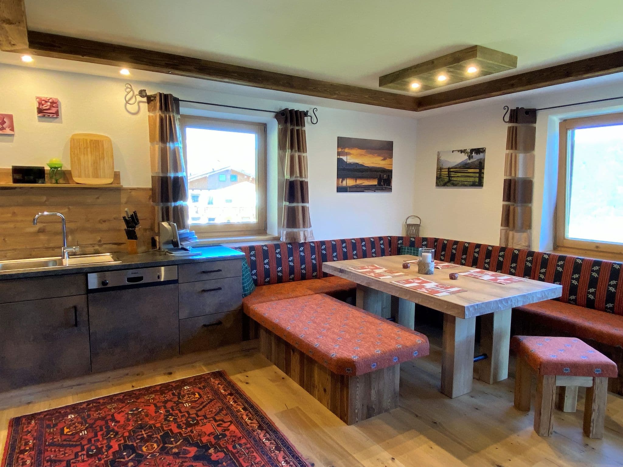 Kitchen / Dining Room