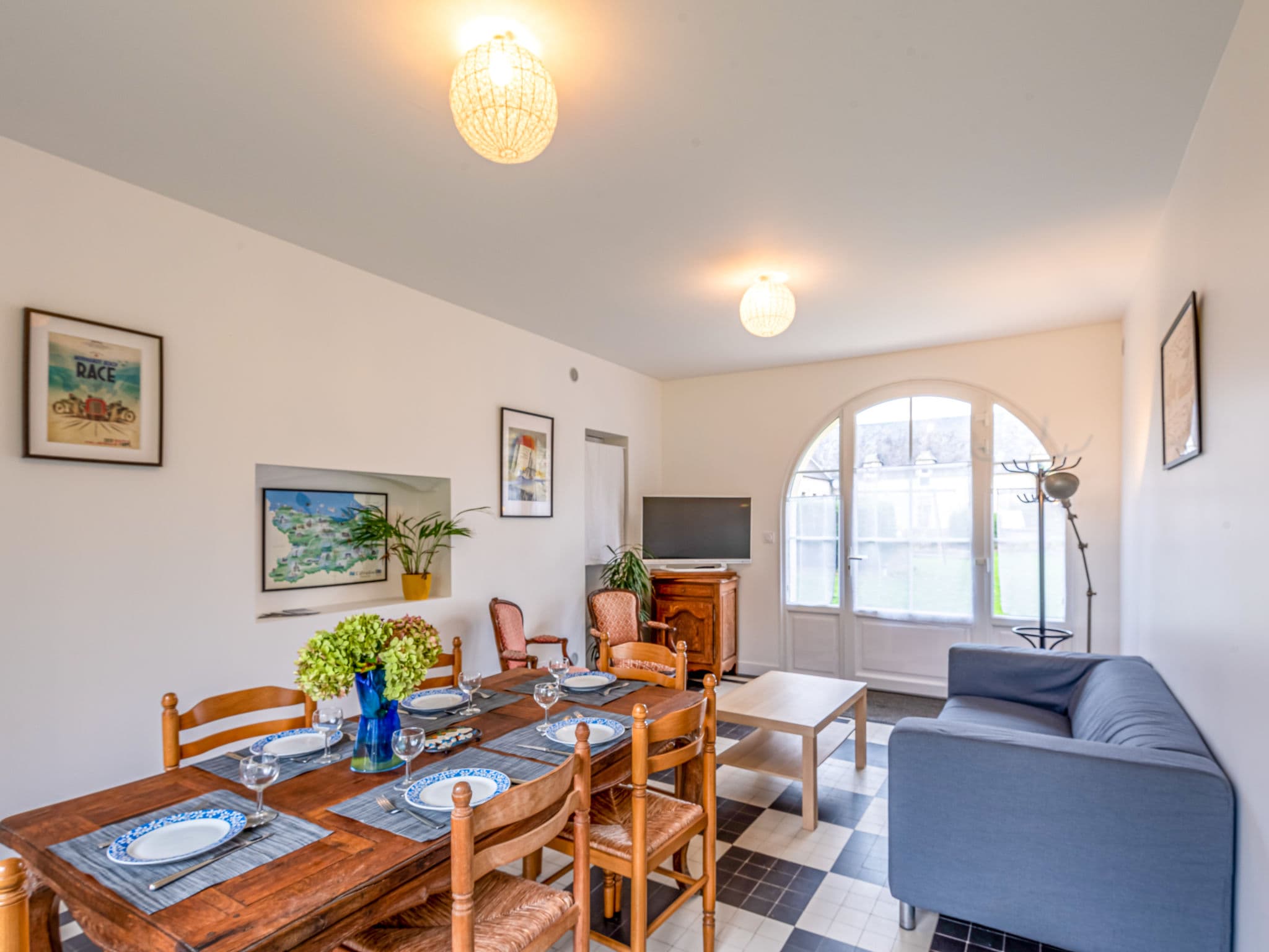 Kitchen / Dining Room