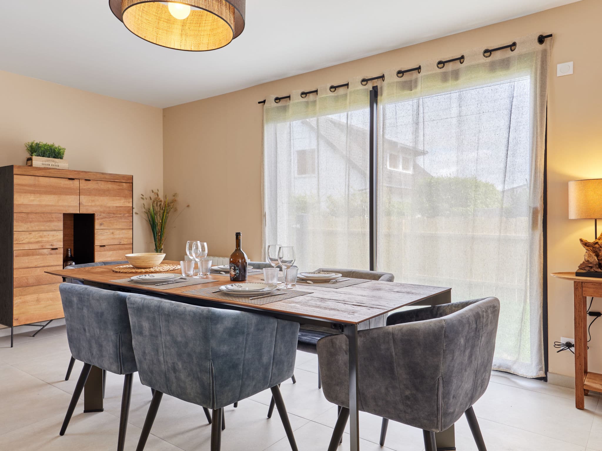 Kitchen / Dining Room