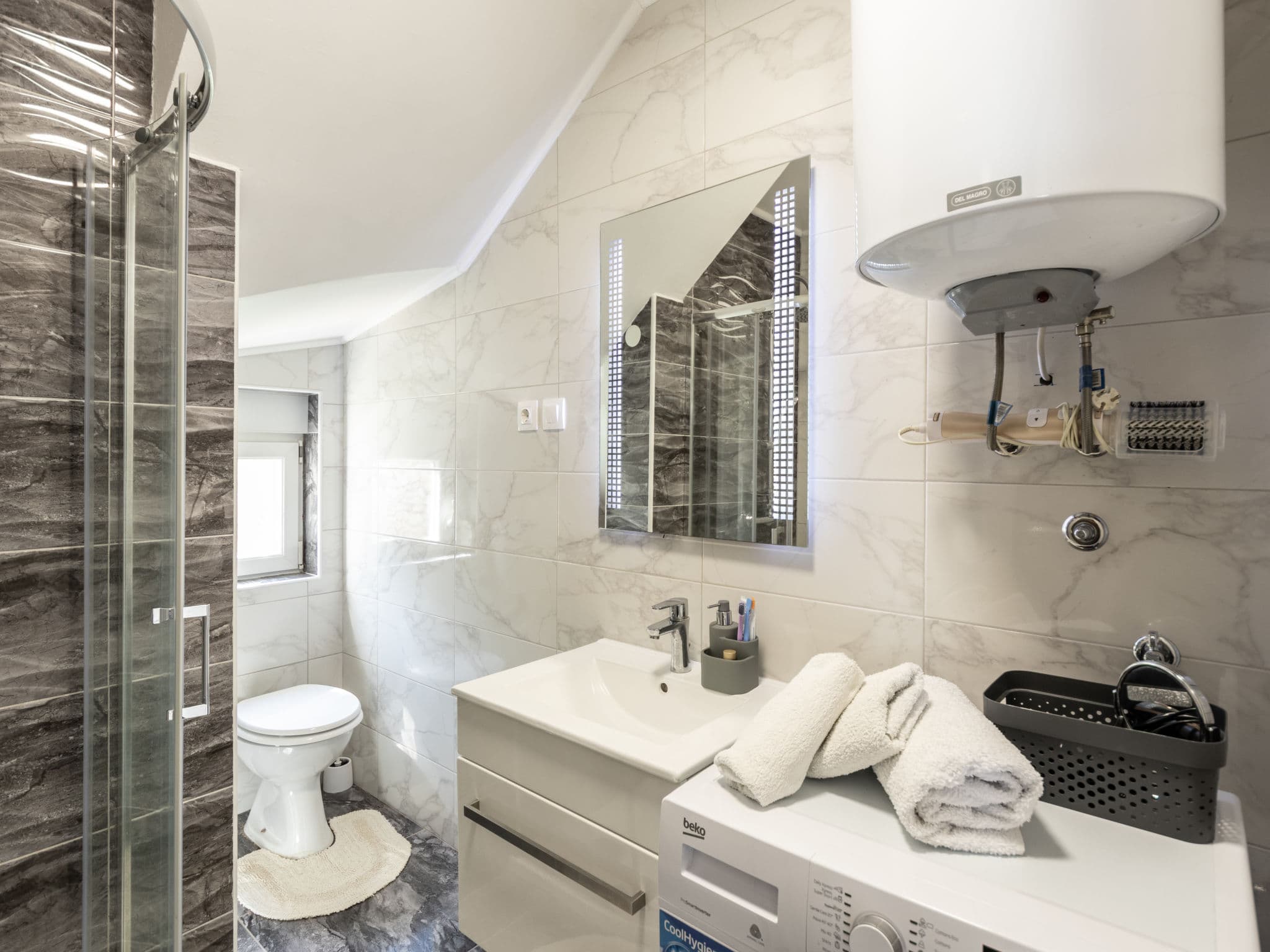 Bathroom / Wellness