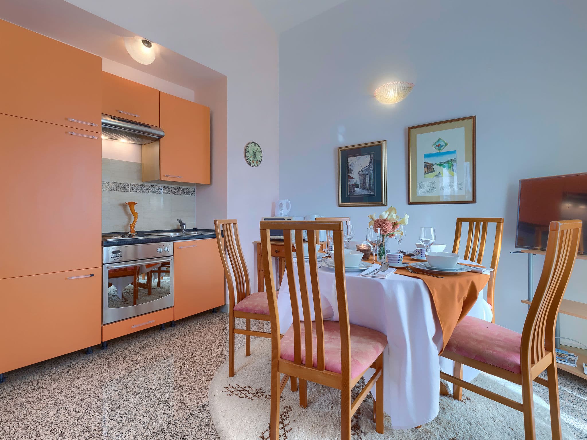 Kitchen / Dining Room