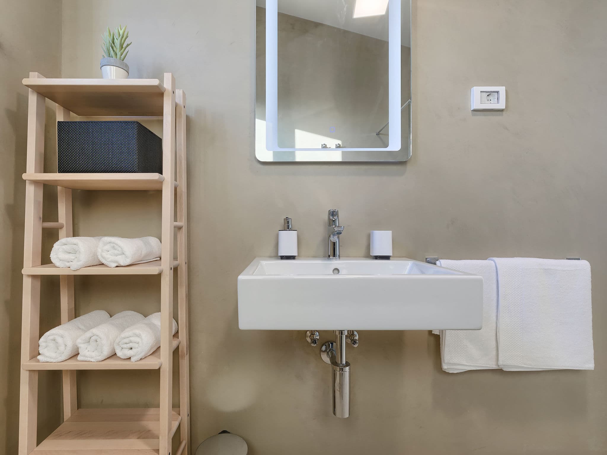 Bathroom / Wellness