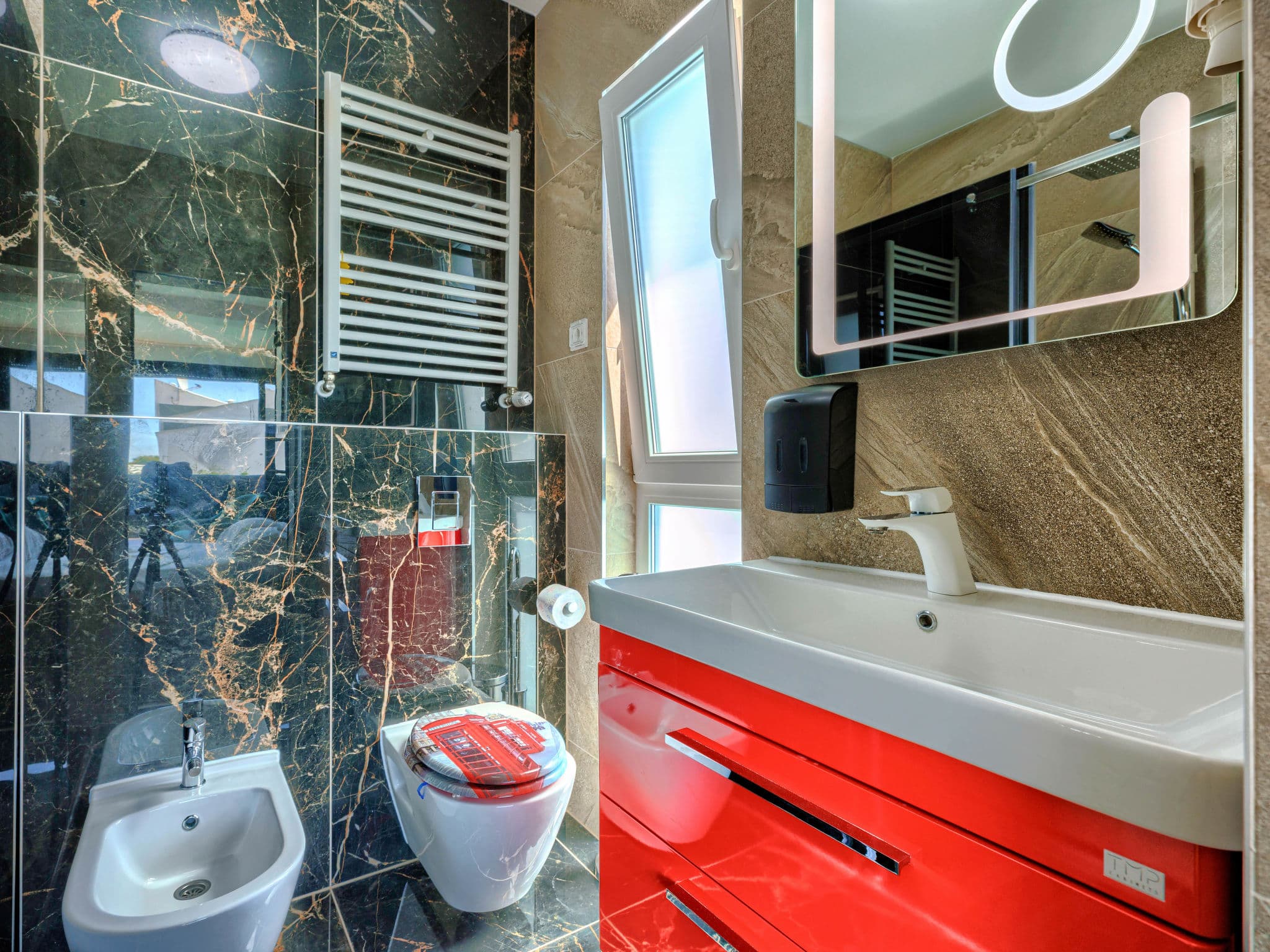 Bathroom / Wellness