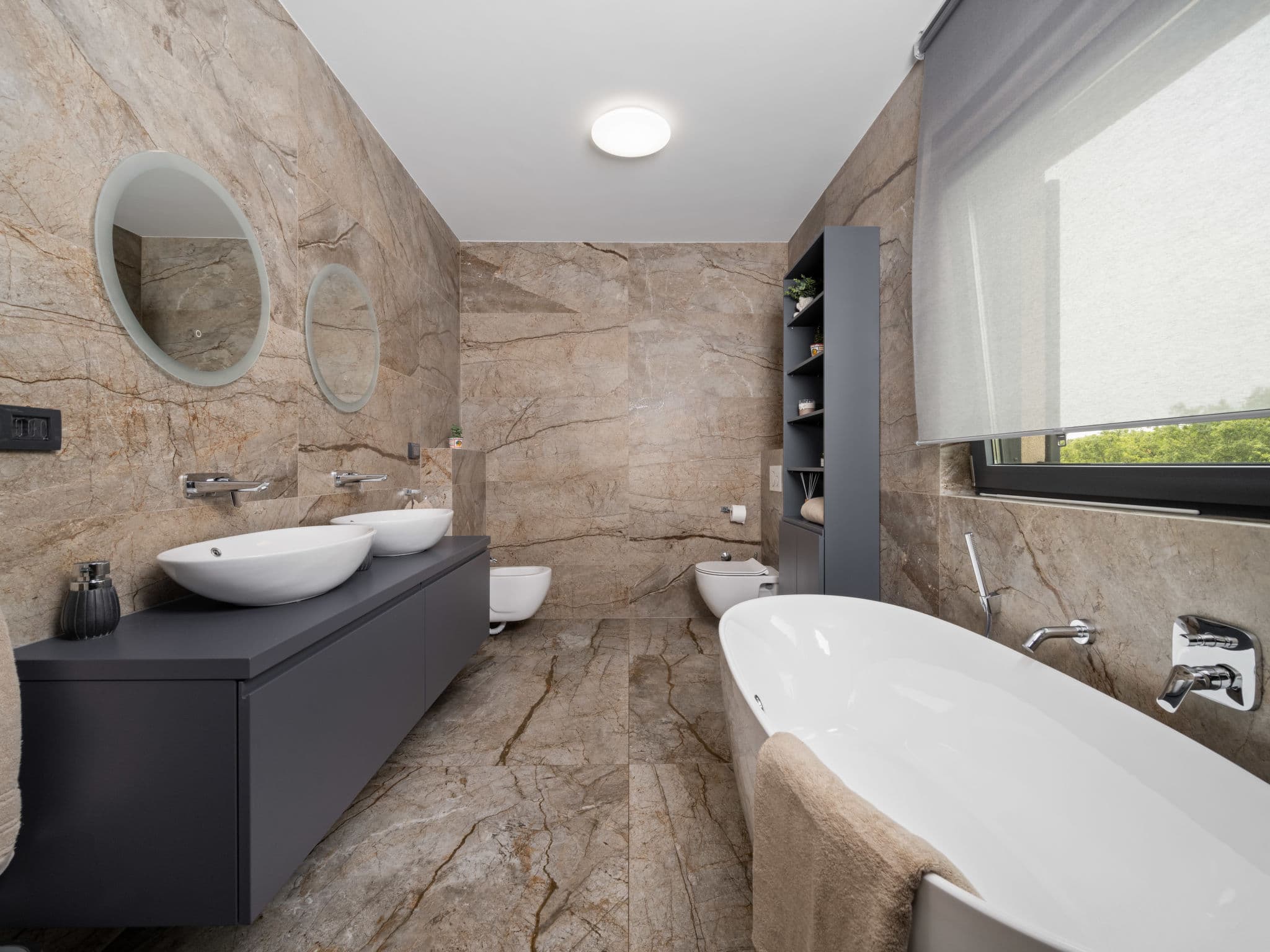 Bathroom / Wellness