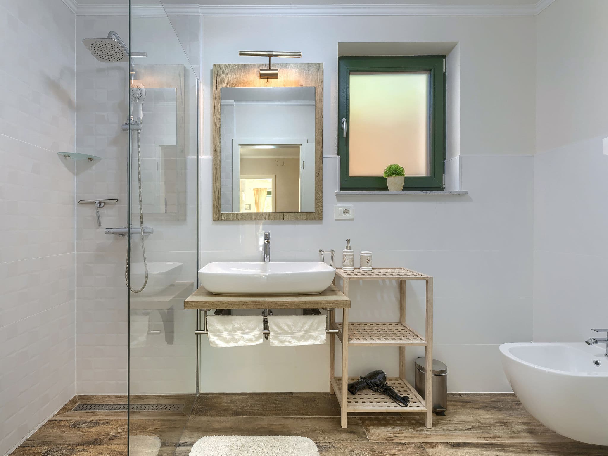 Bathroom / Wellness
