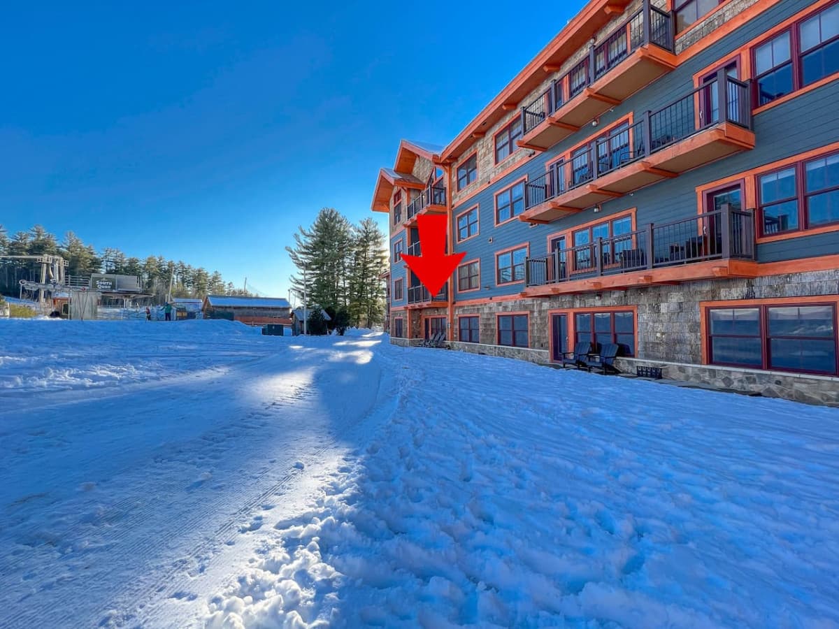 Luxe Ski In/Out | Pool, Hot tub, Hiking, N. Conway