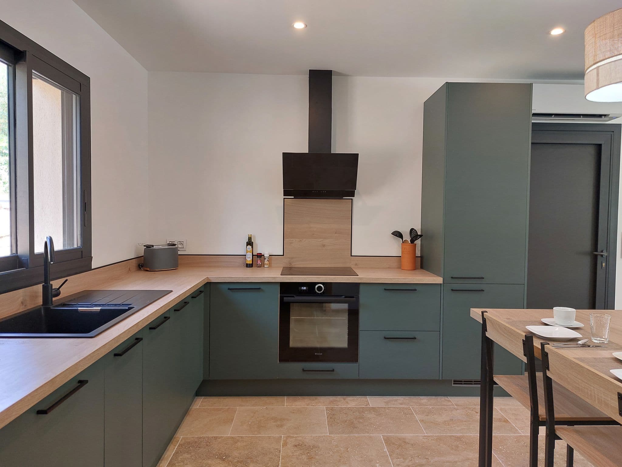 Kitchen / Dining Room