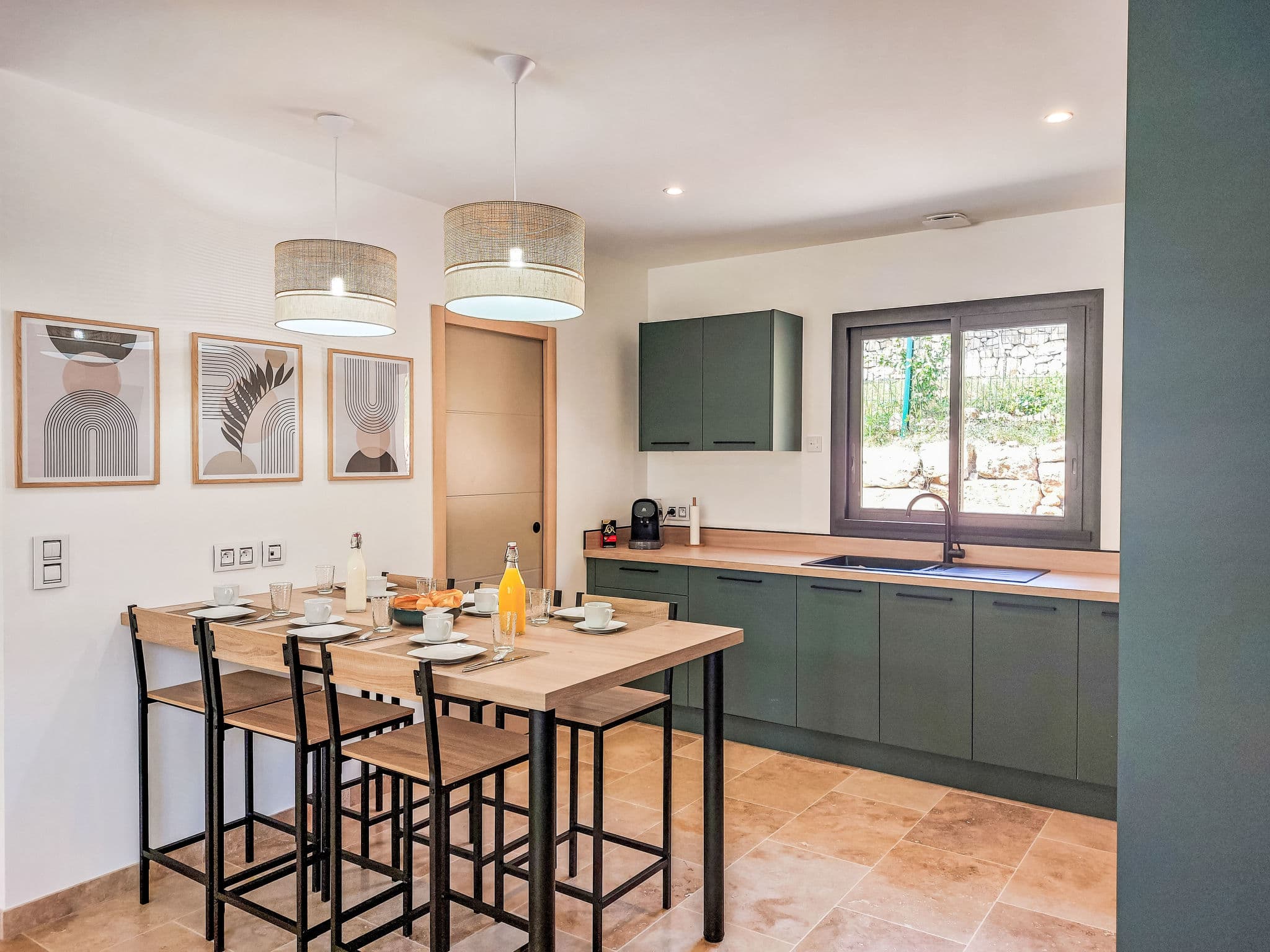 Kitchen / Dining Room