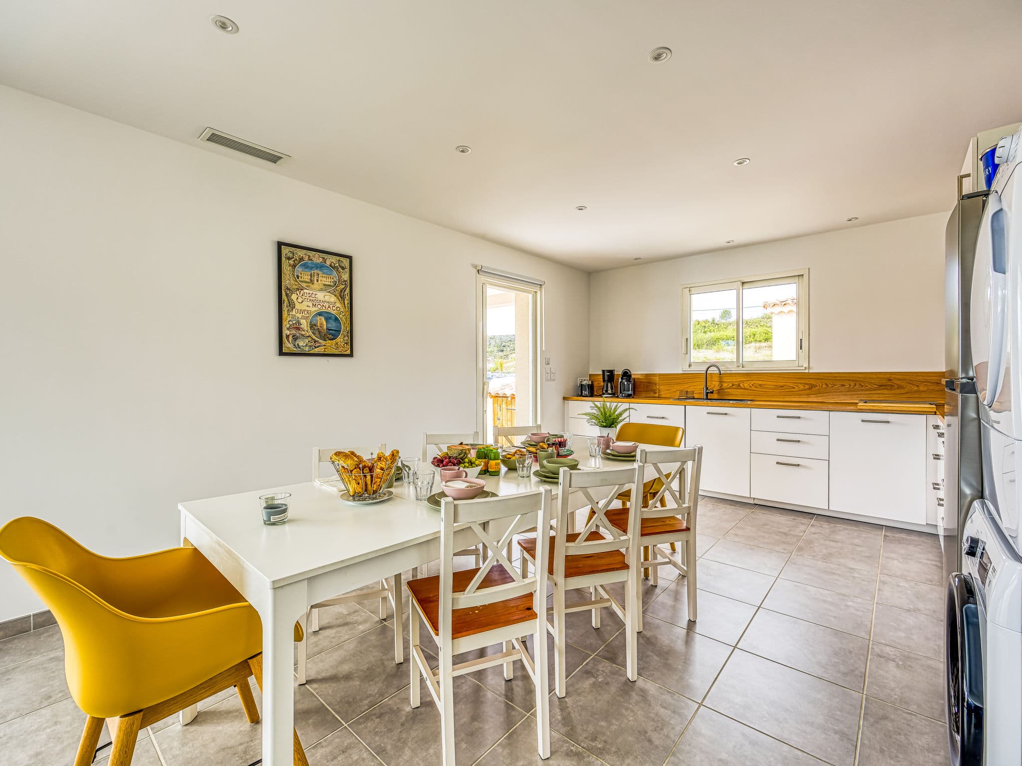 Kitchen / Dining Room