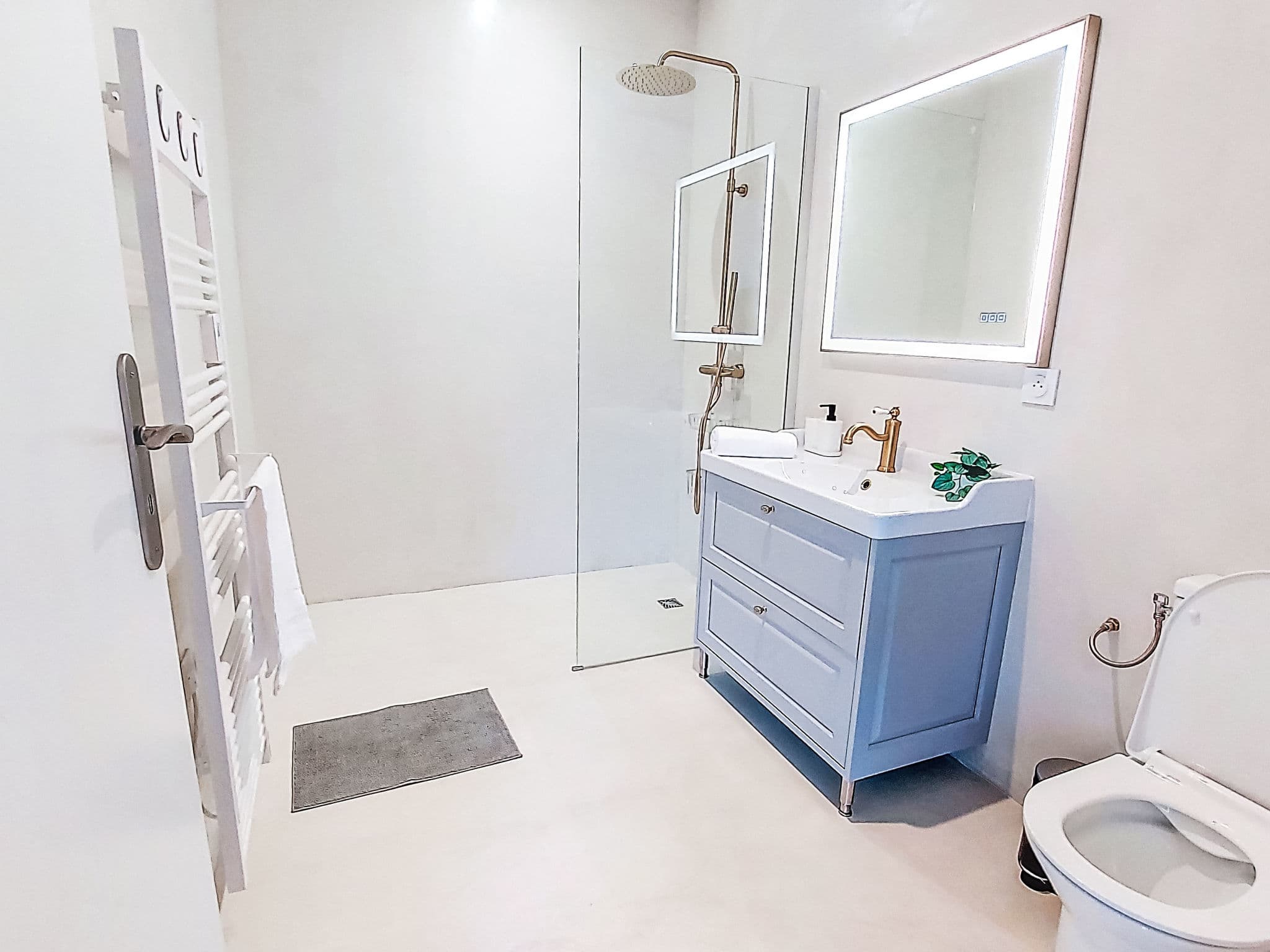 Bathroom / Wellness
