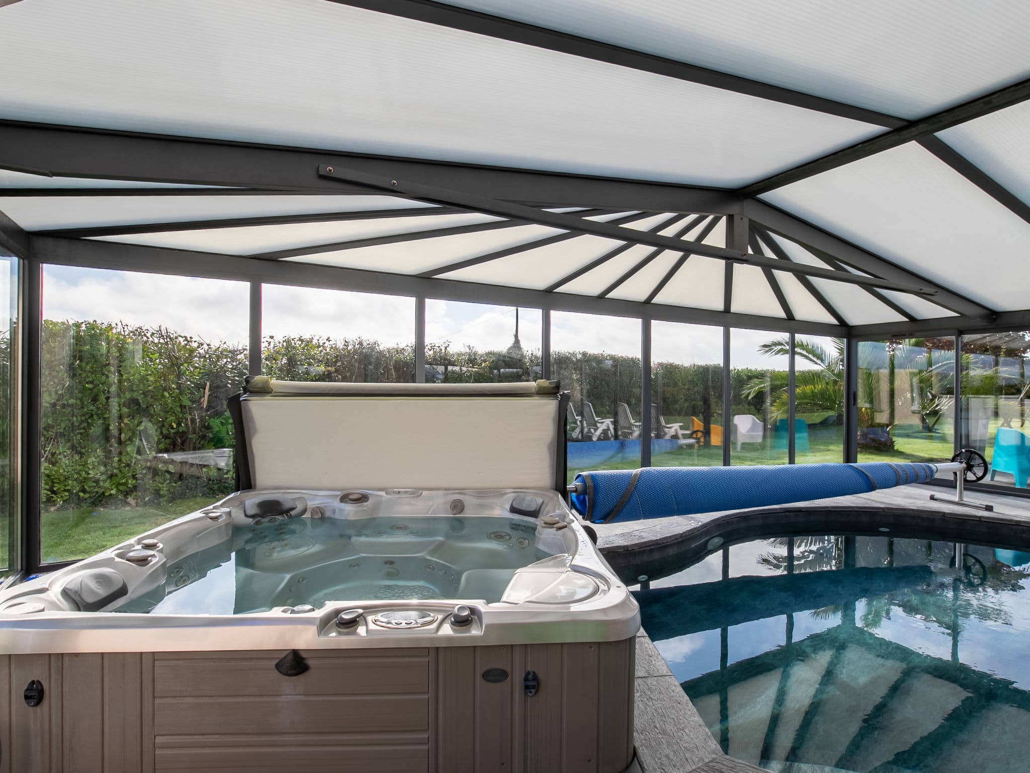 Pool Indoor