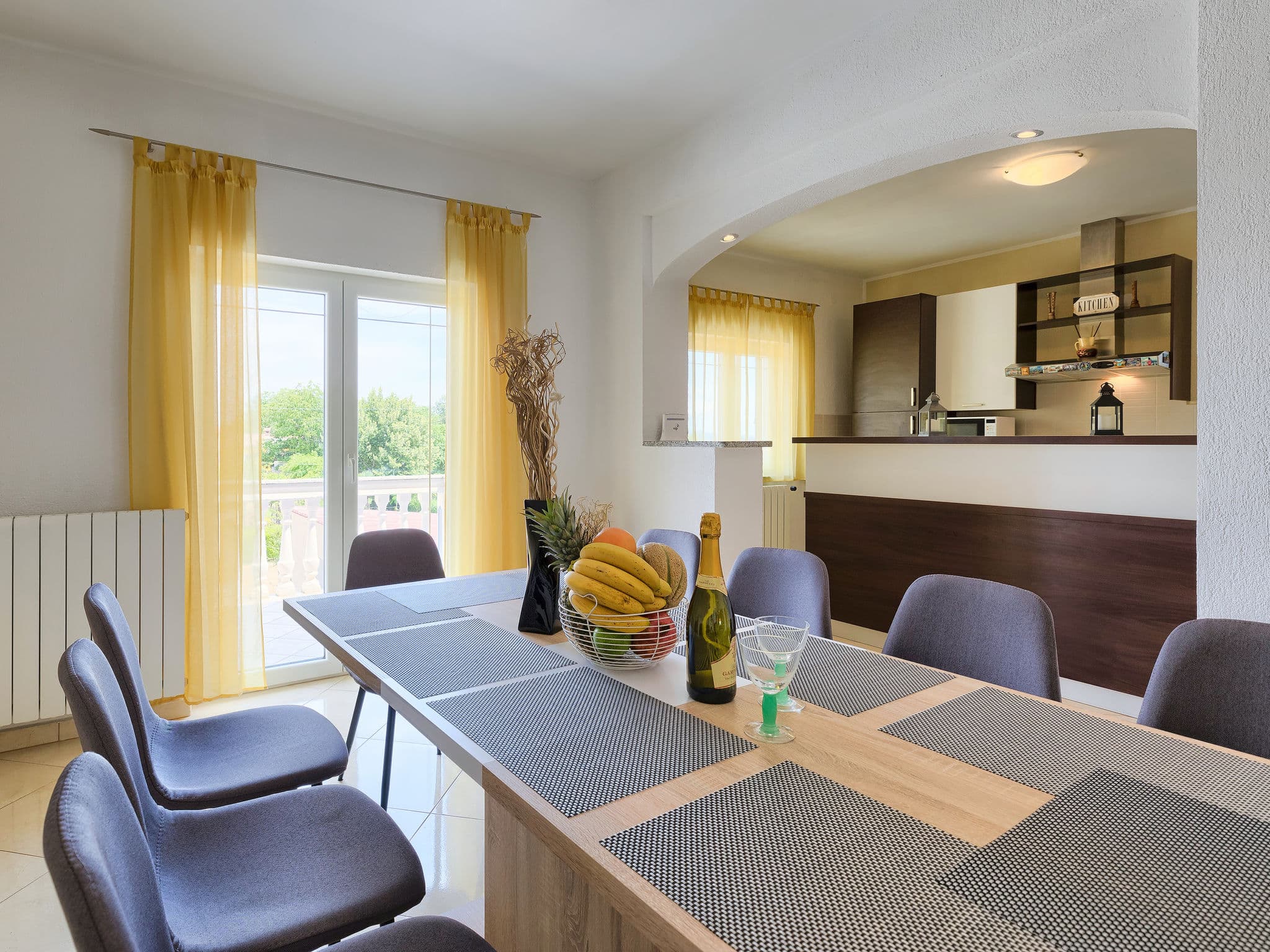 Kitchen / Dining Room