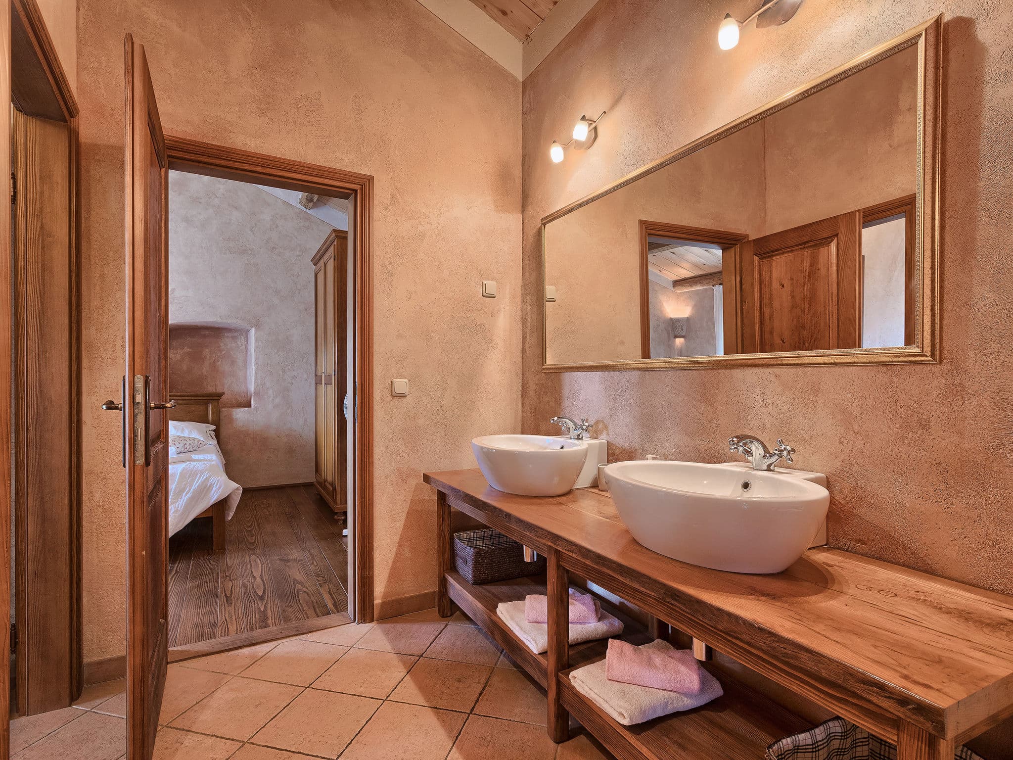 Bathroom / Wellness