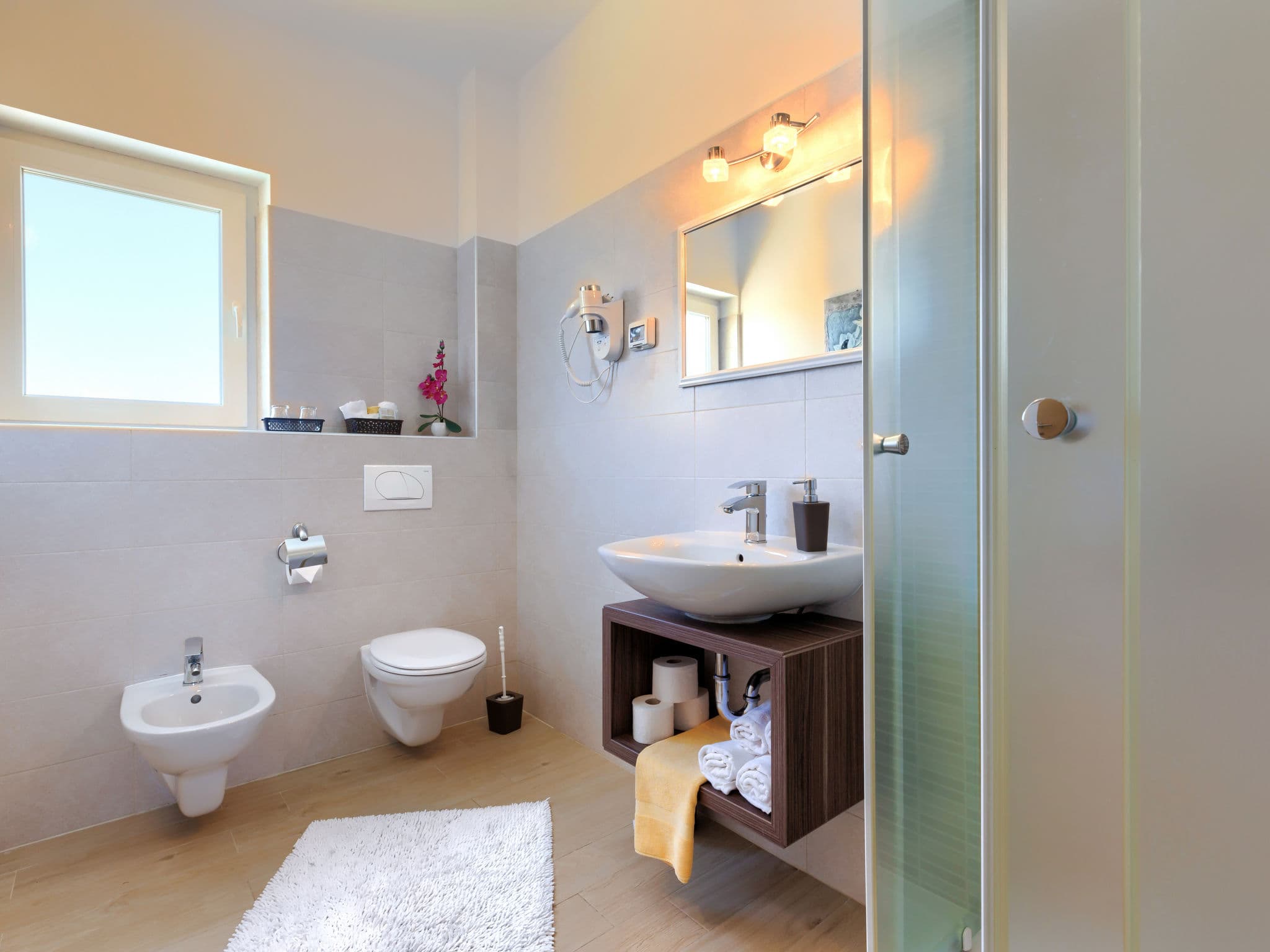 Bathroom / Wellness