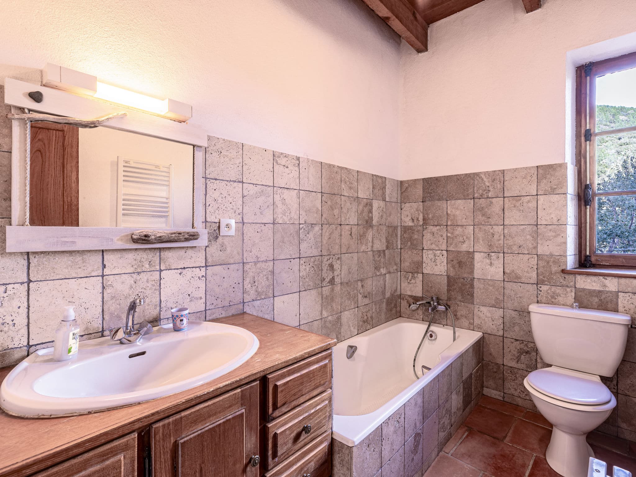 Bathroom / Wellness