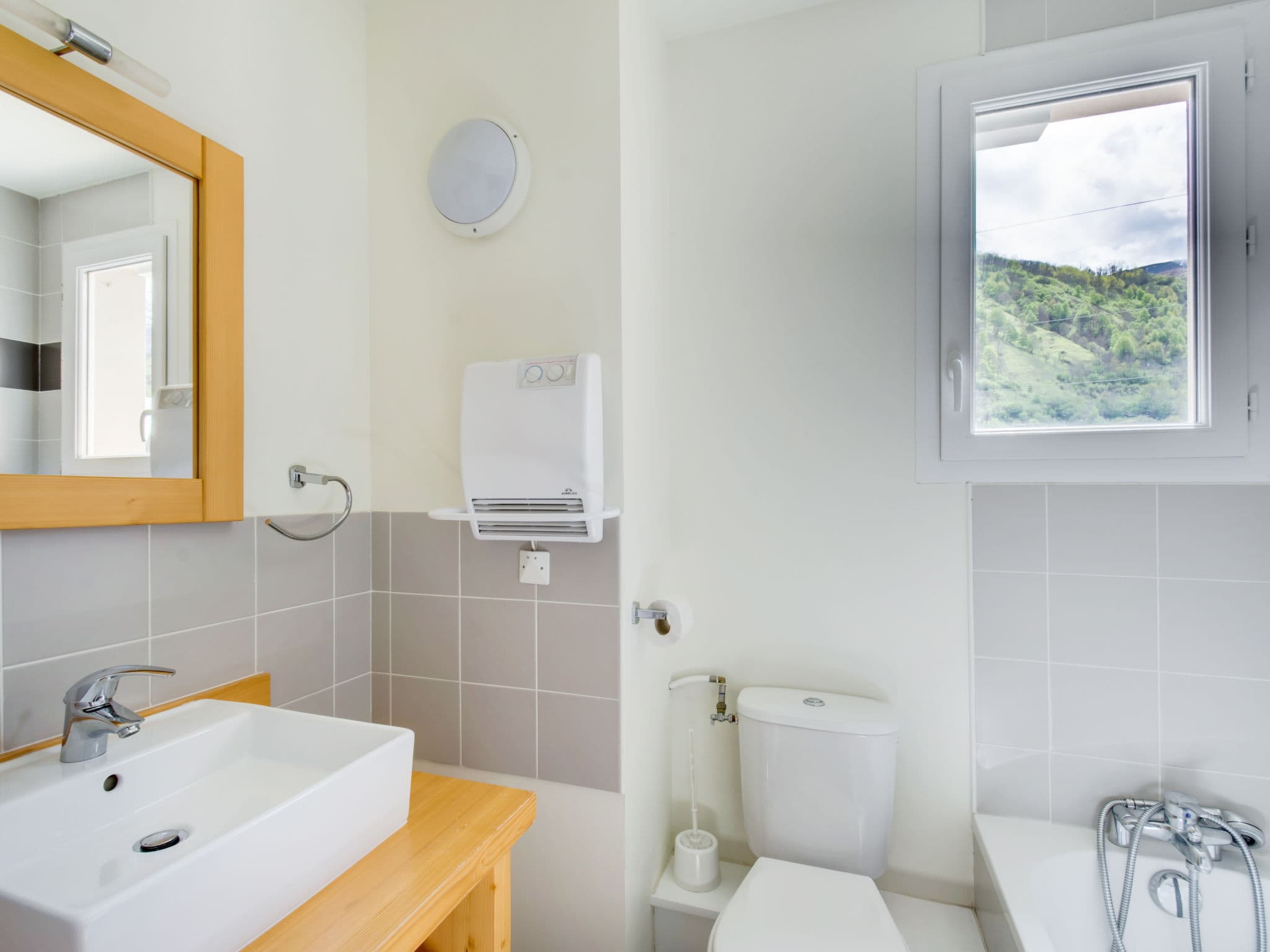 Bathroom / Wellness