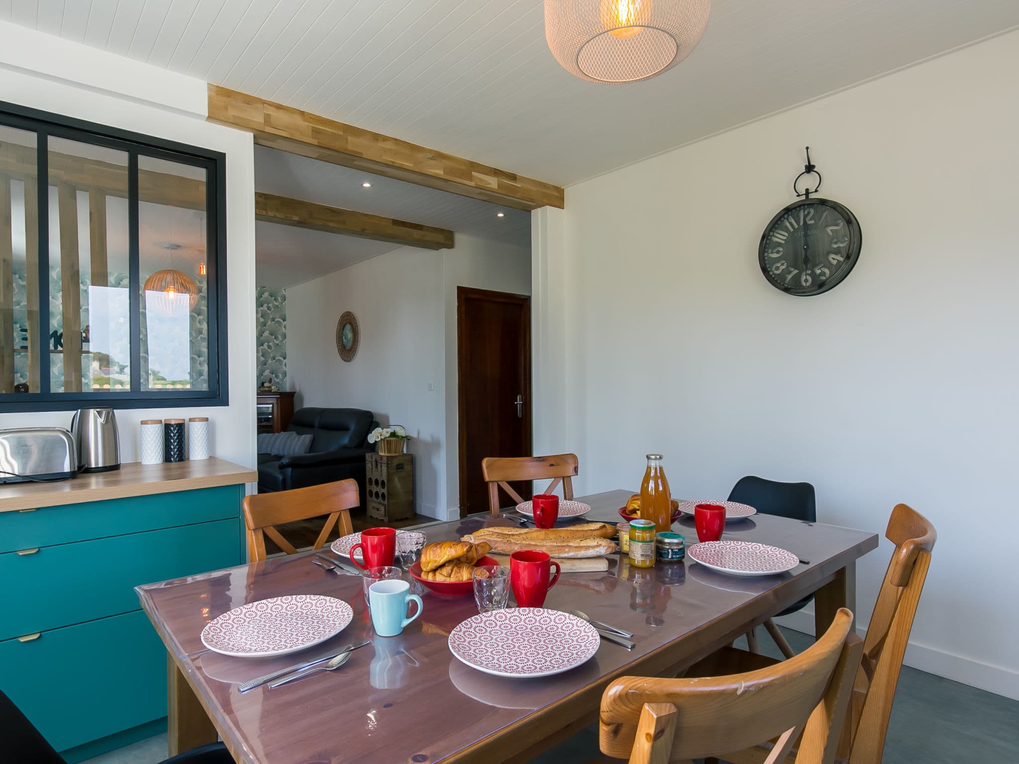Kitchen / Dining Room