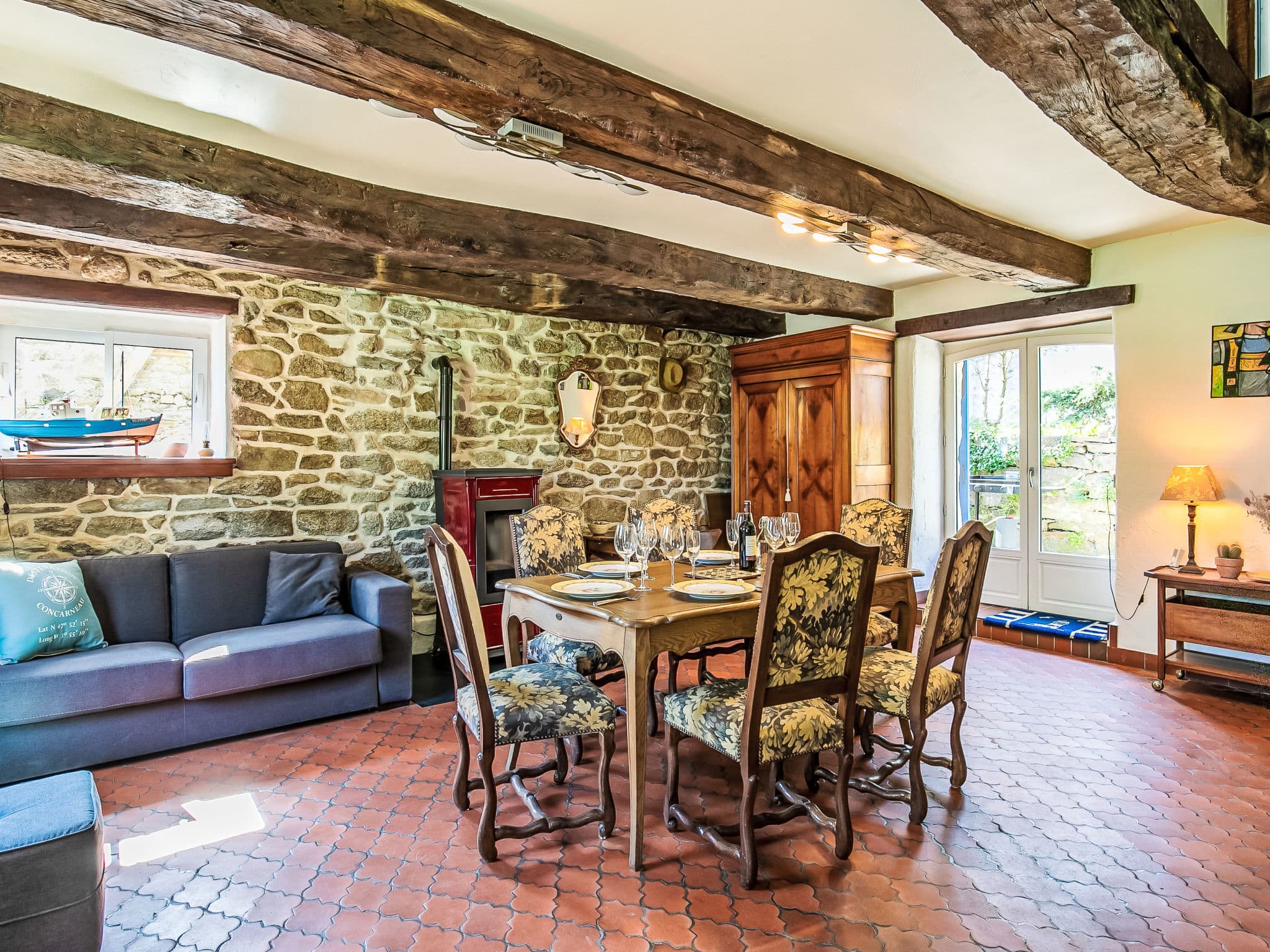 Kitchen / Dining Room