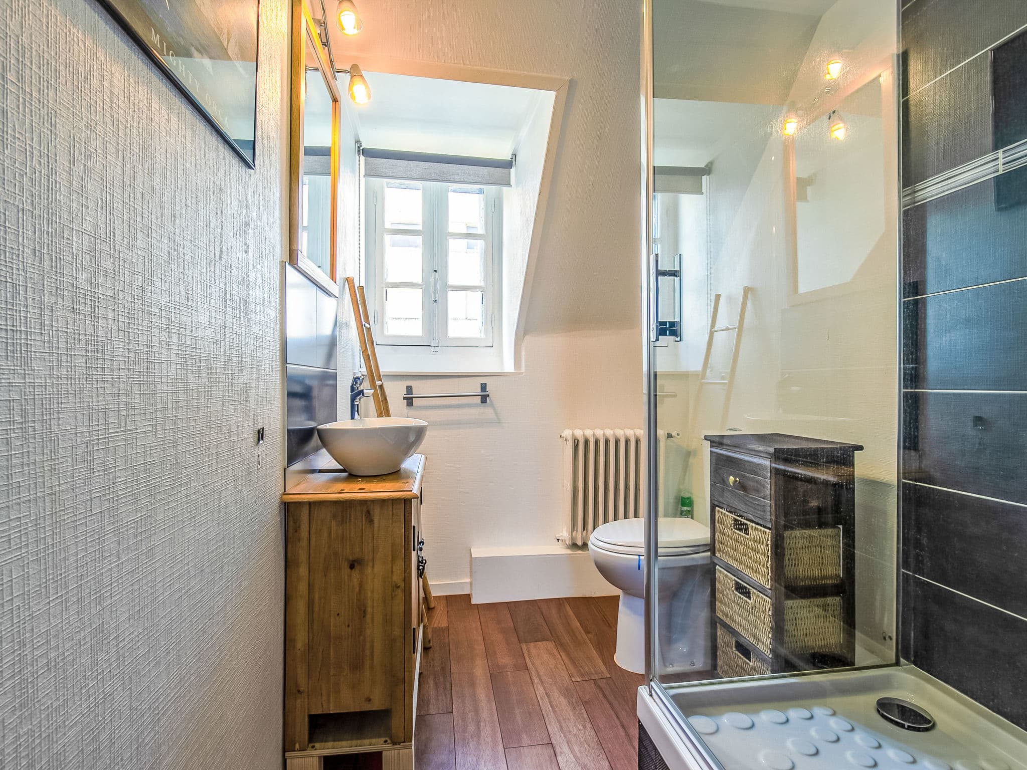 Bathroom / Wellness