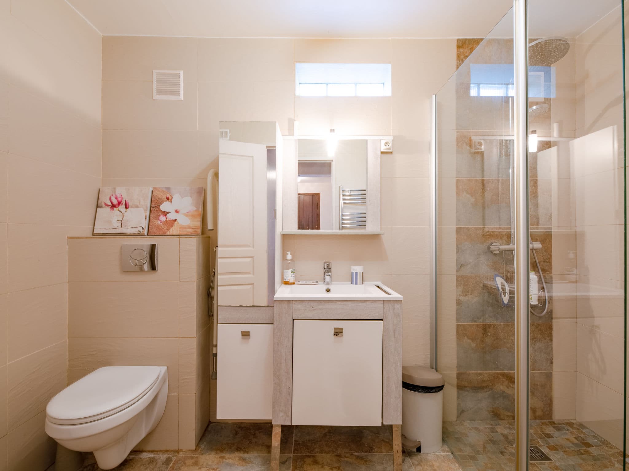 Bathroom / Wellness