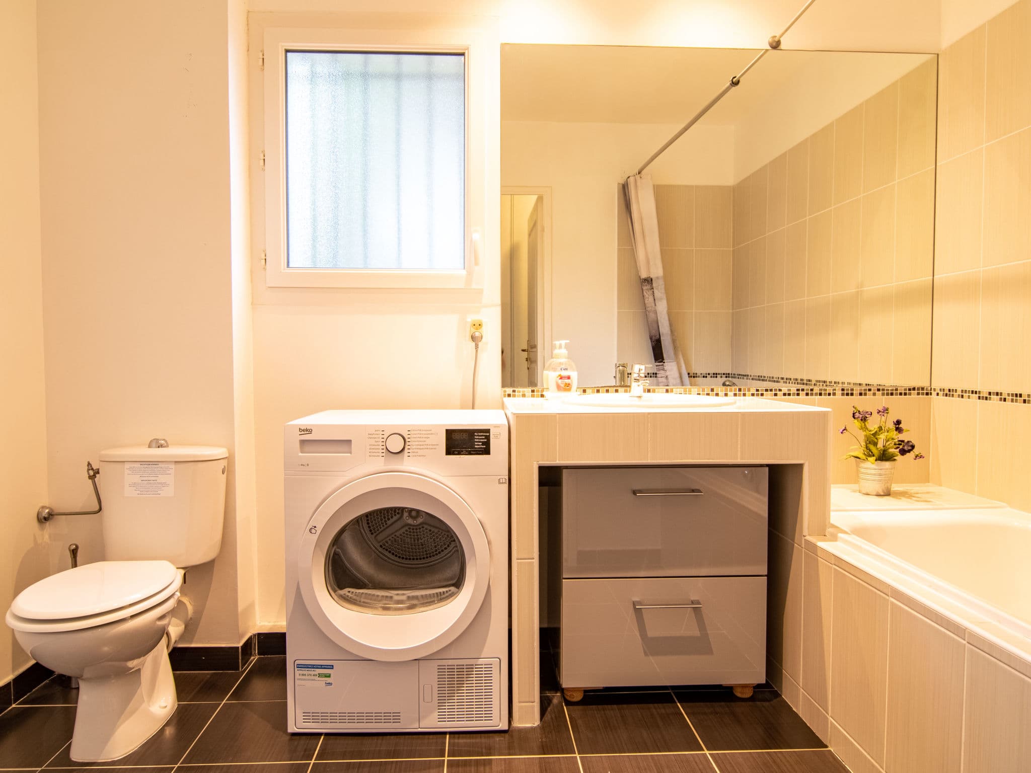 Bathroom / Wellness