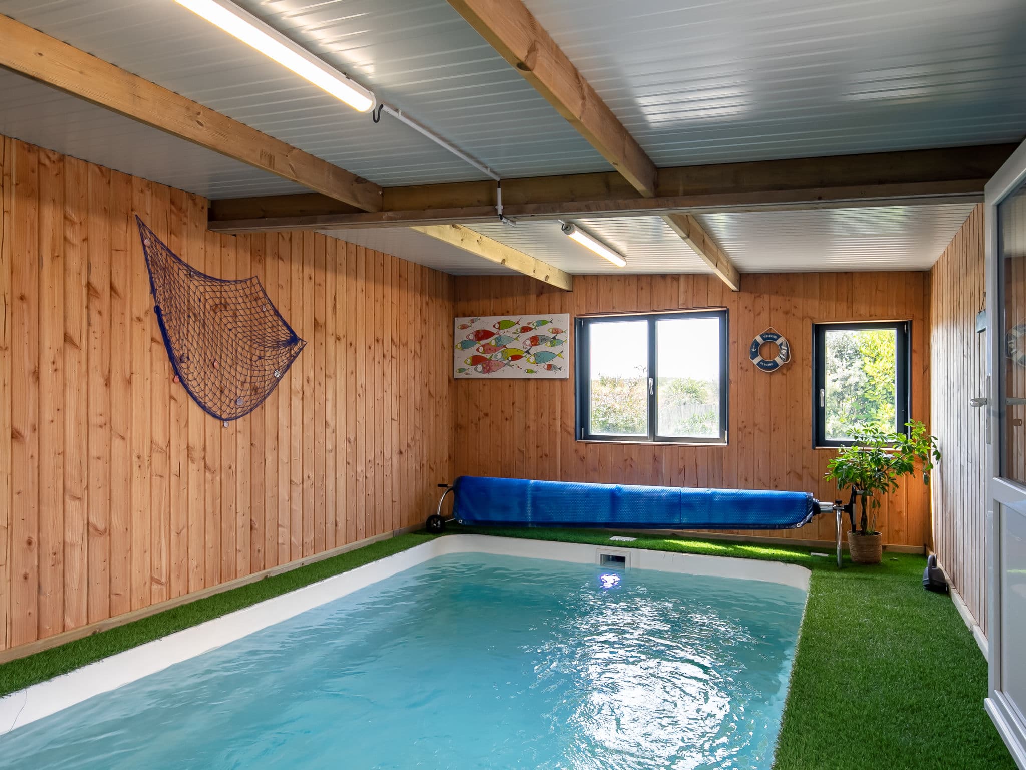 Pool Indoor