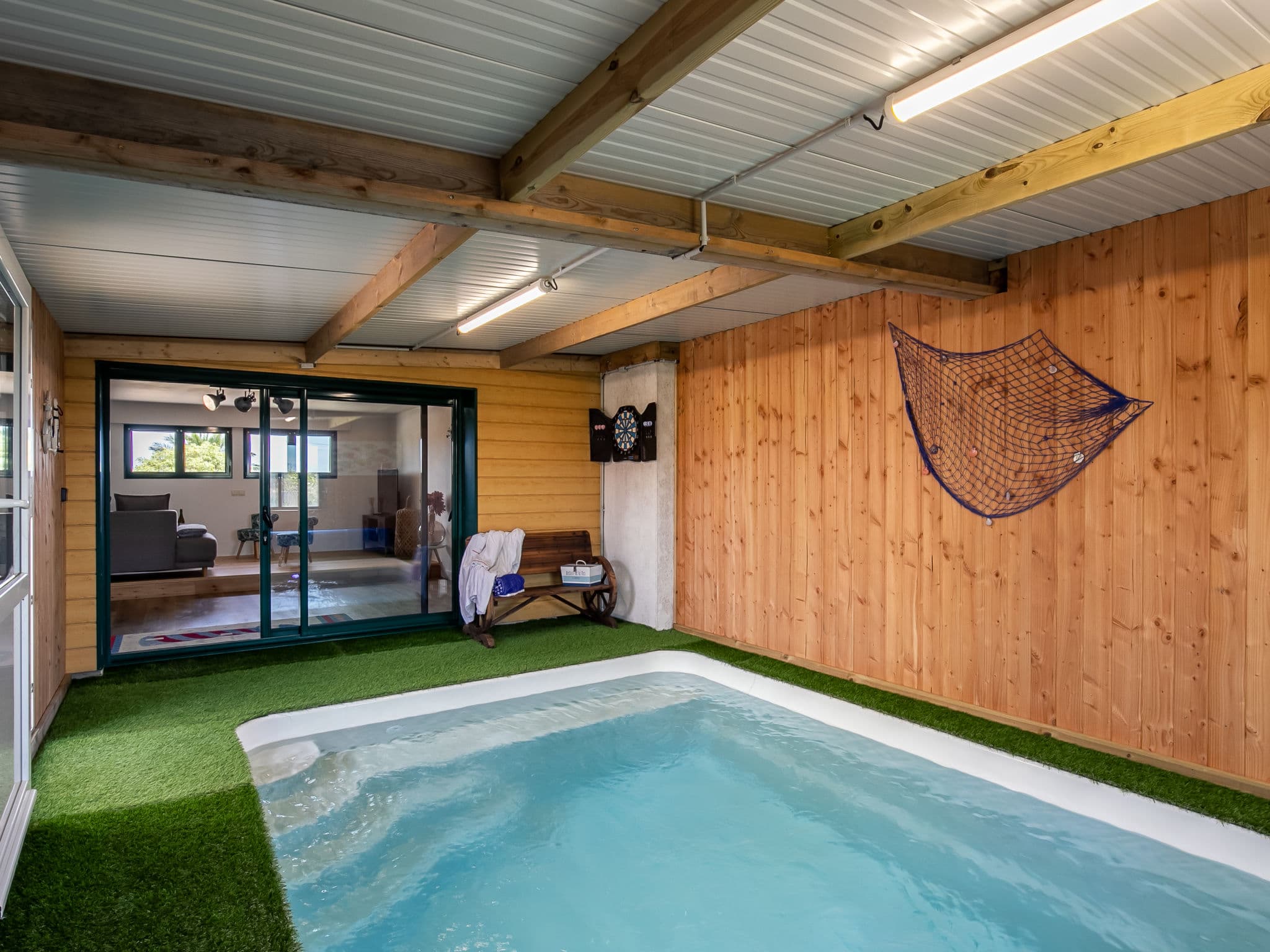 Pool Indoor