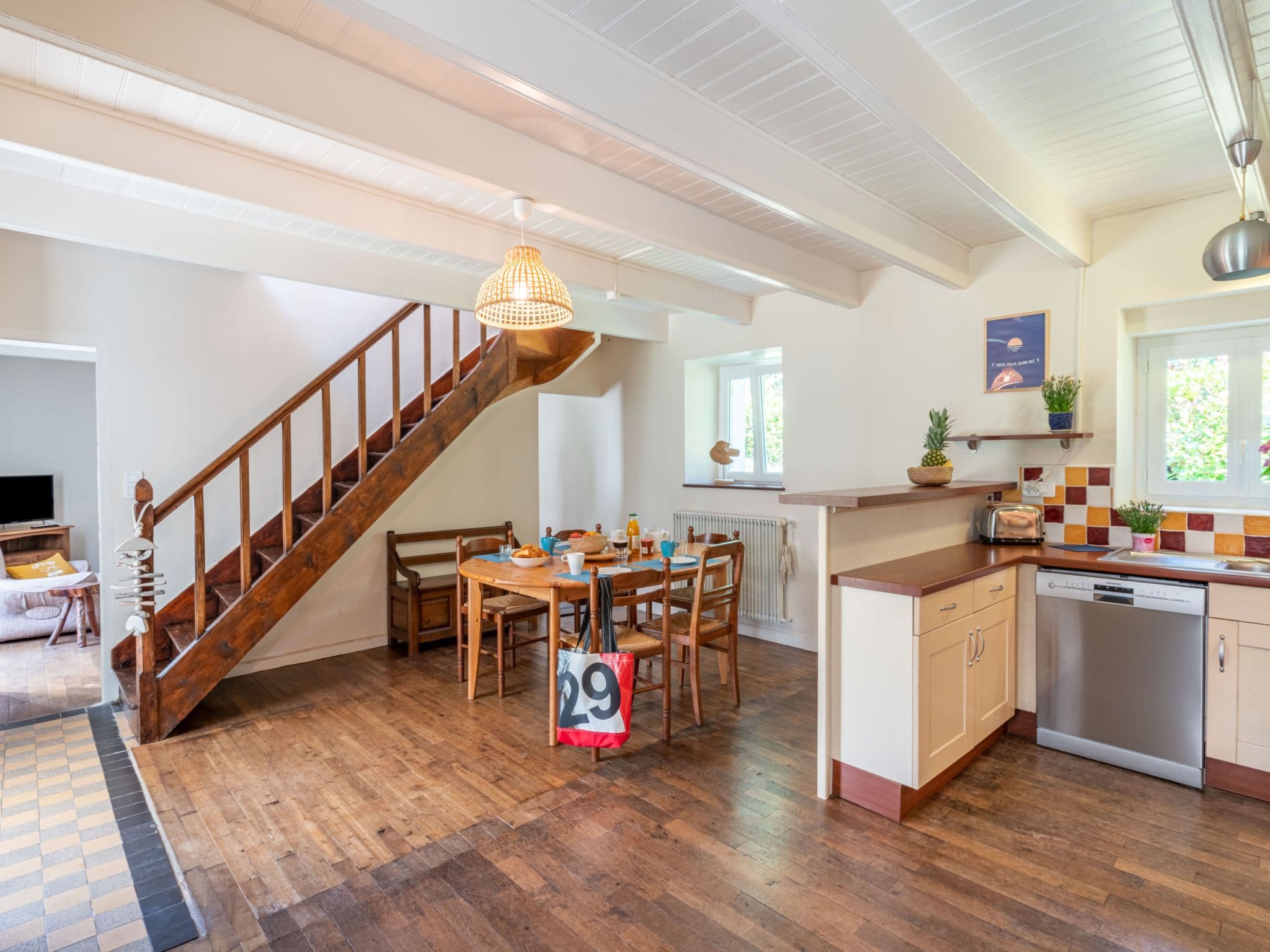 Kitchen / Dining Room