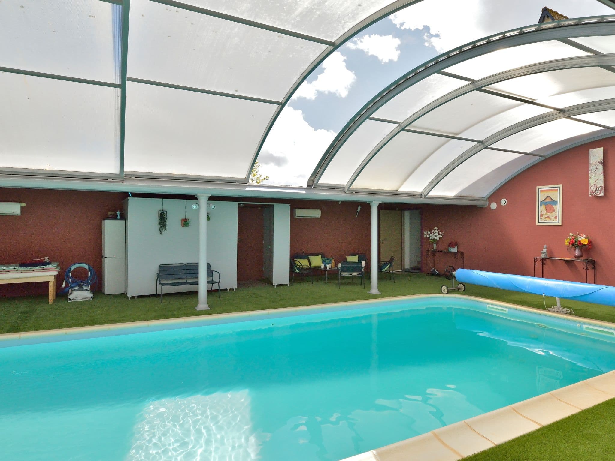 Pool Indoor