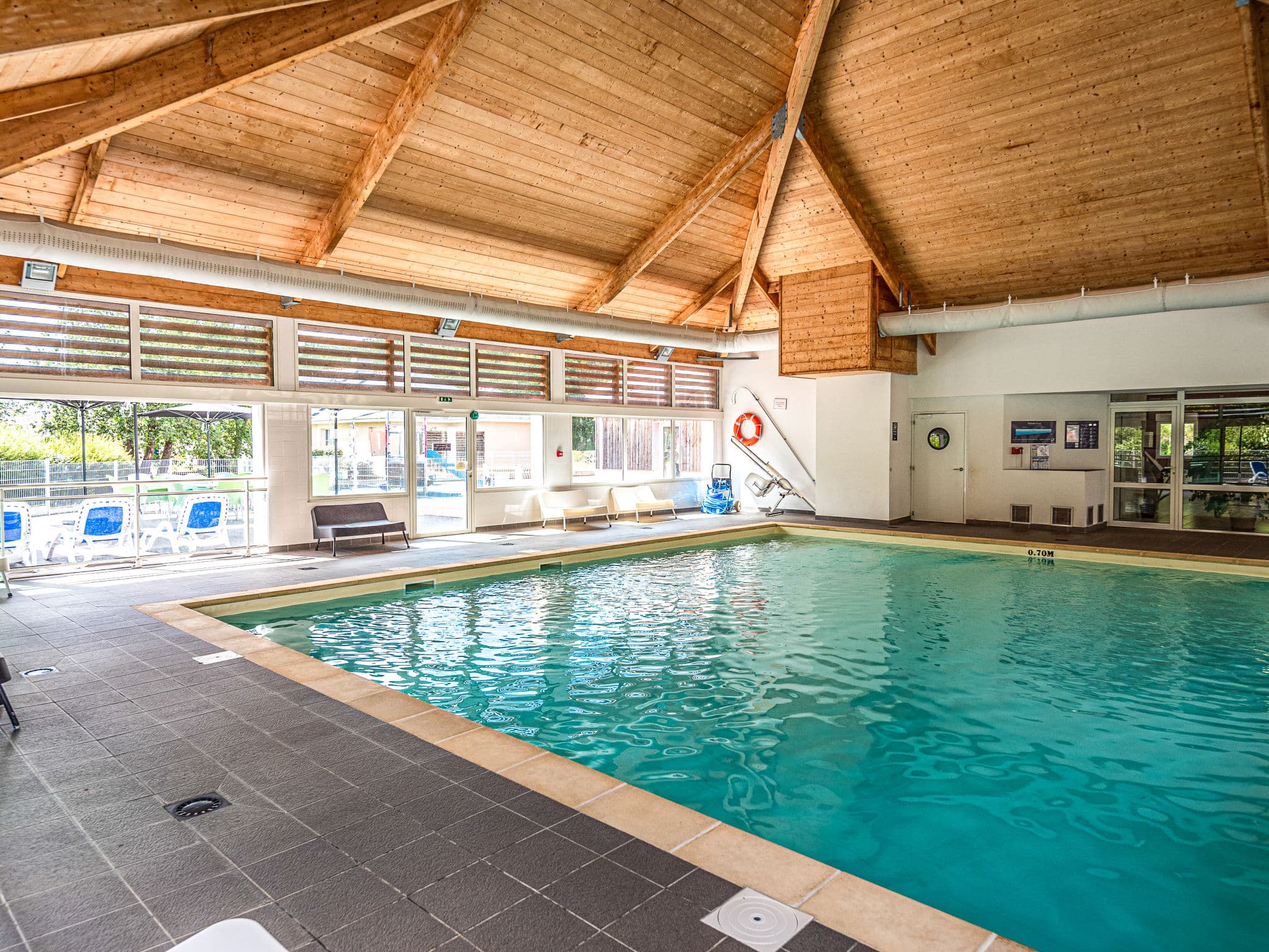 Pool Indoor
