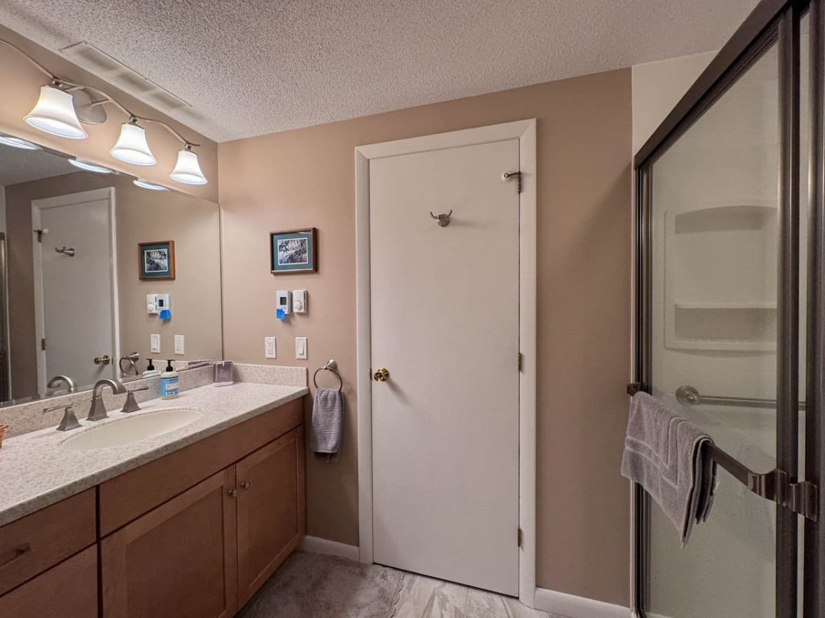 Gallery Image 37